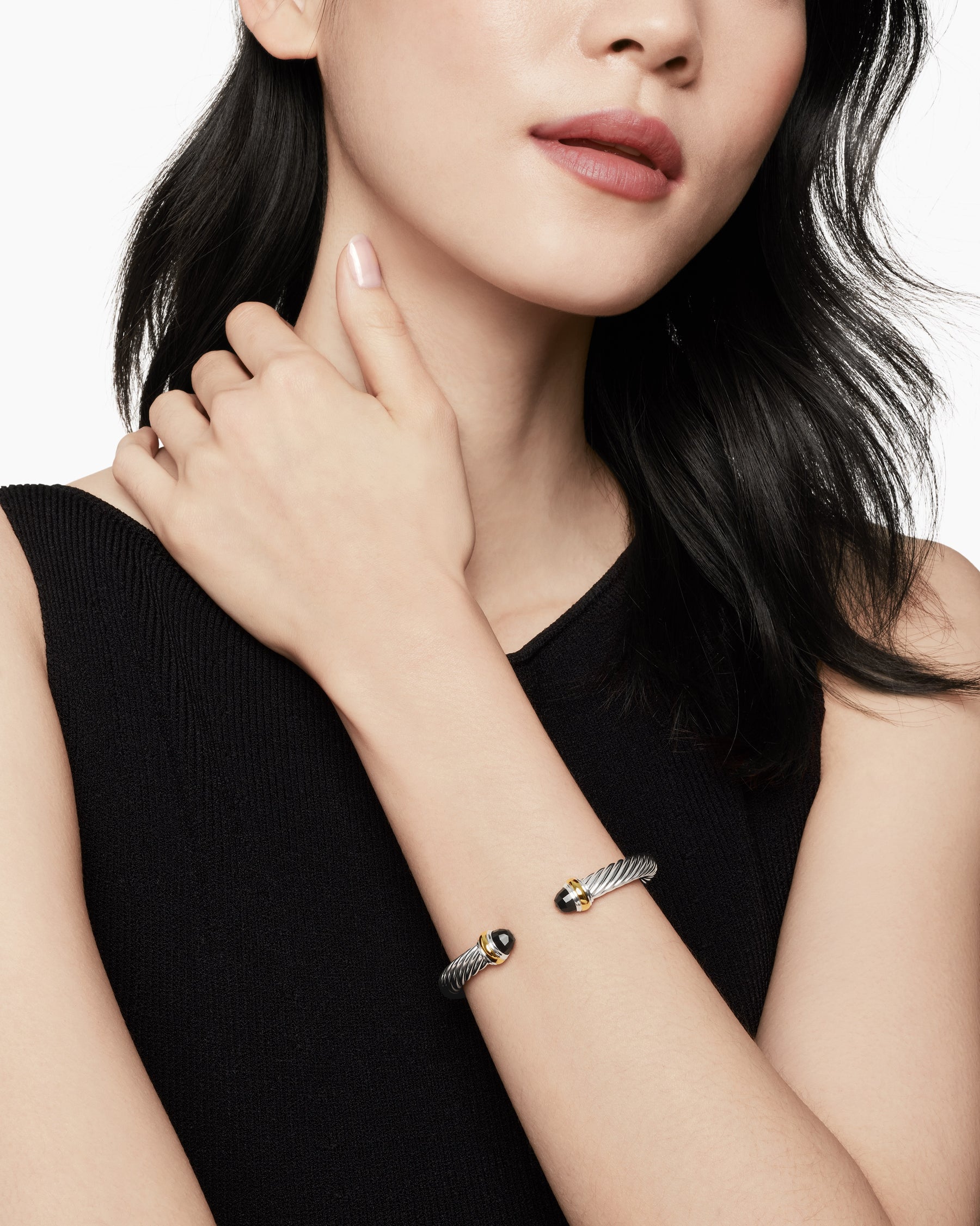 Classic Cable Bracelet in Sterling Silver with 14K Yellow Gold and Black Onyx, 7mm - Image 7