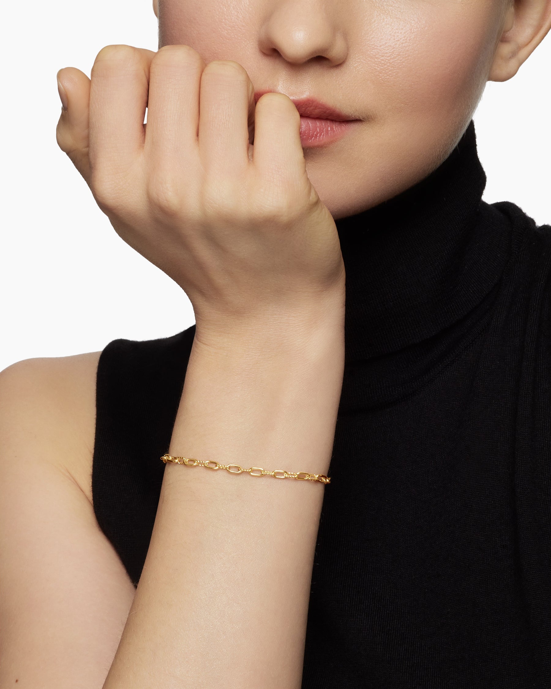 Alternative view of DY Madison Chain Bracelet in 18K Yellow Gold, 3mm
