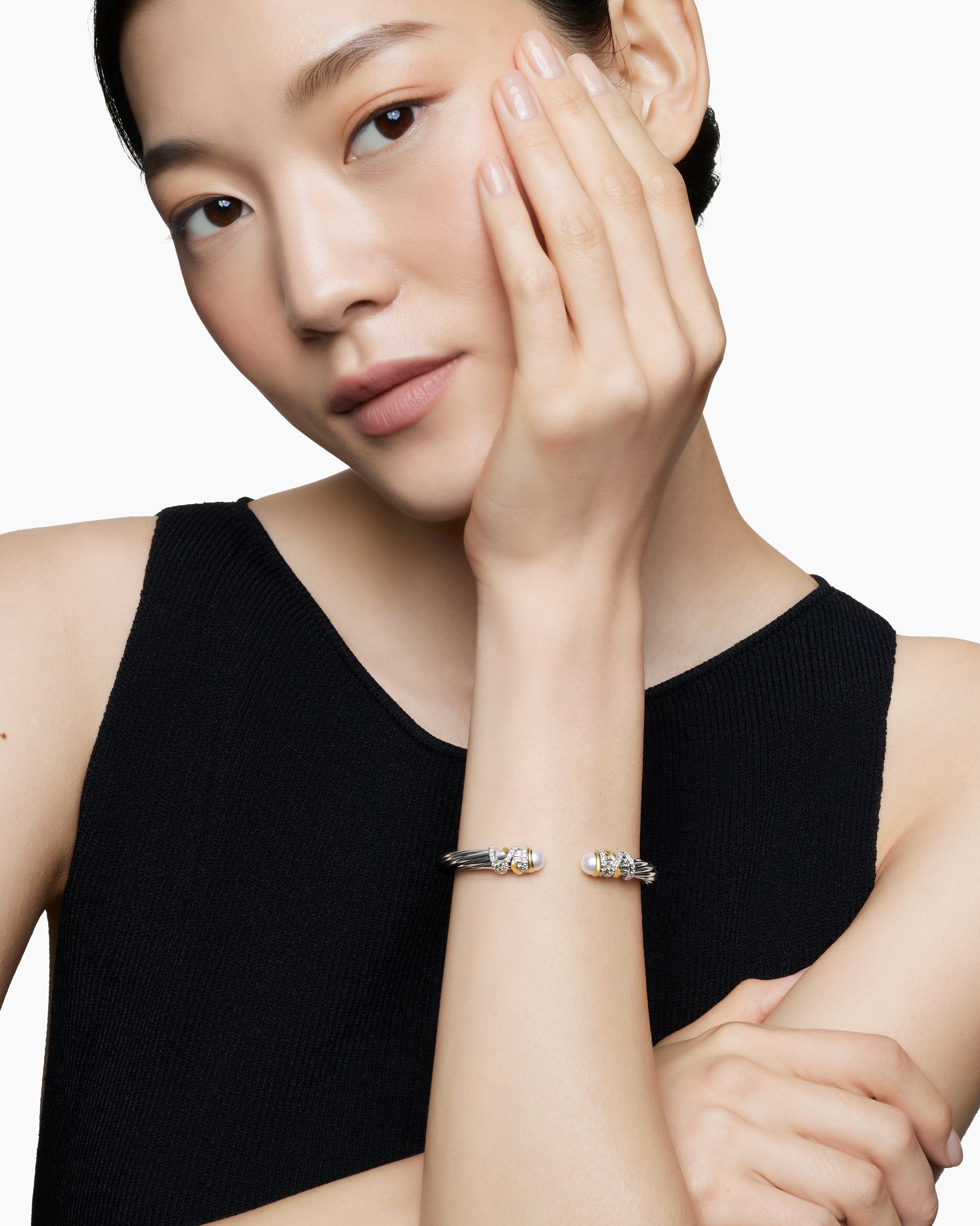 Helena Bracelet in Sterling Silver with 18K Yellow Gold, Pearls and Diamonds, 6mm - Image 7