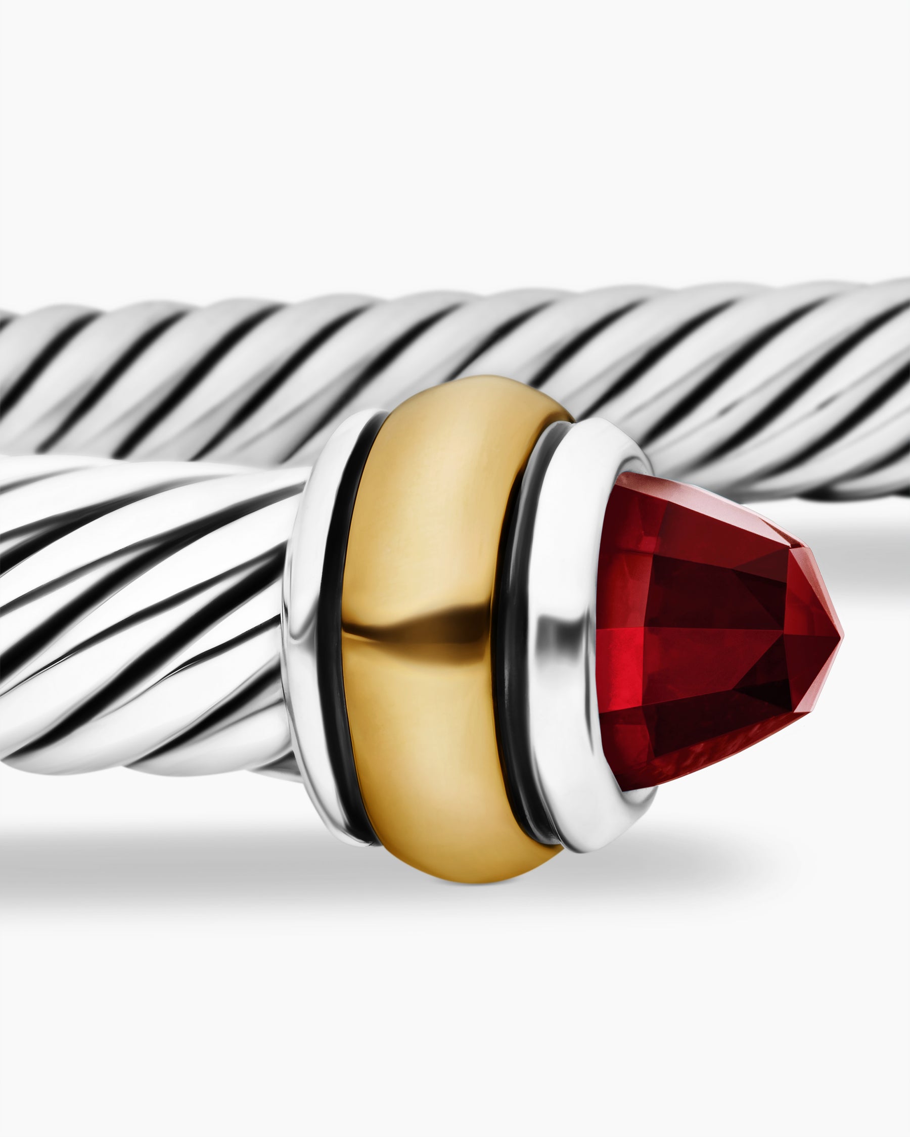 Classic Cable Bracelet in Sterling Silver with 18K Yellow Gold and Garnets, 4mm - Image 6