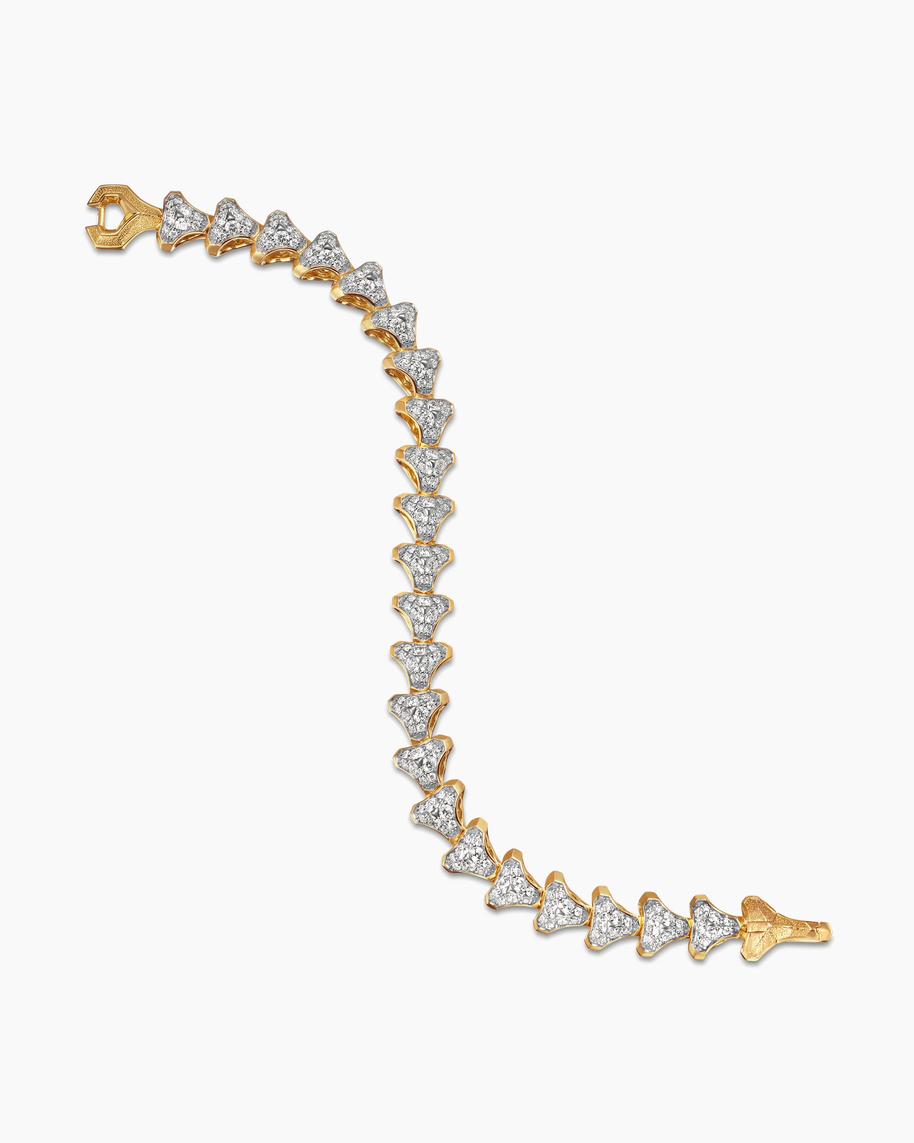 Armory Link Bracelet in 18K Yellow Gold with Diamonds, 9.5mm - Image 3