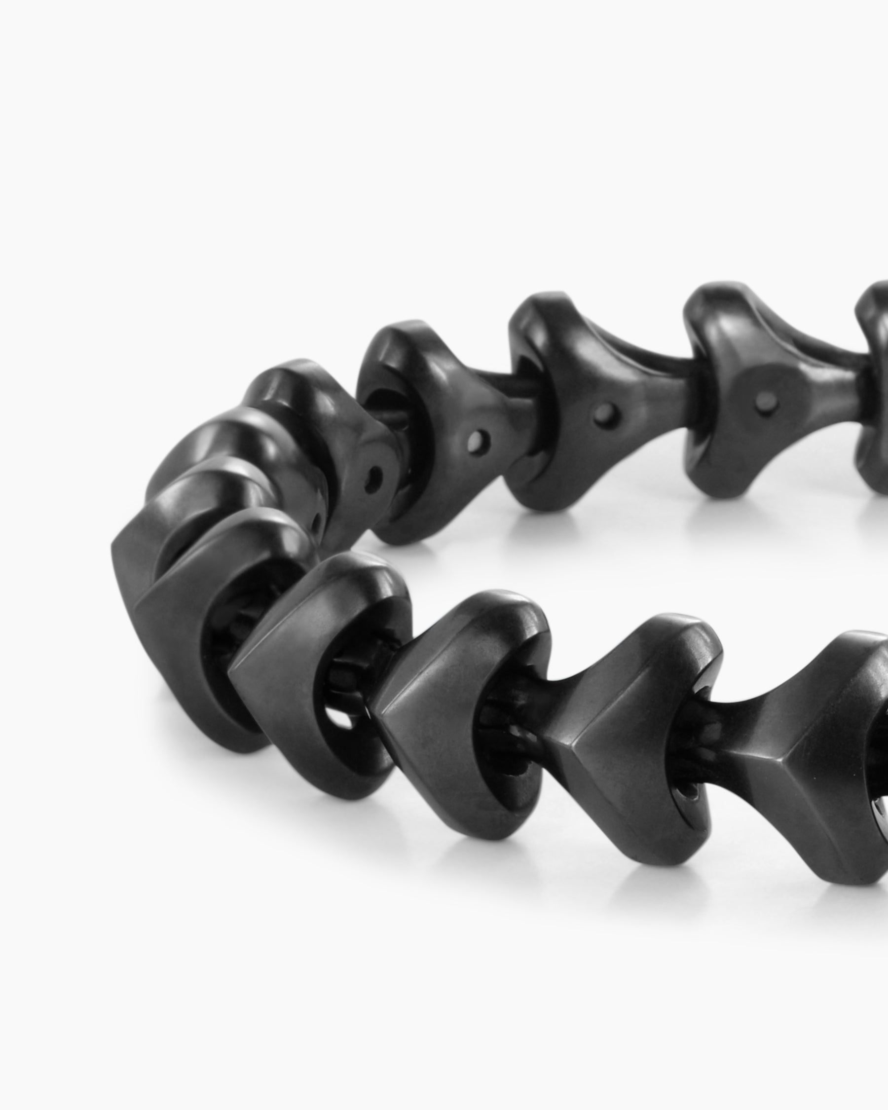 Armory Link Bracelet in Black Titanium, 9.5mm - Image 6