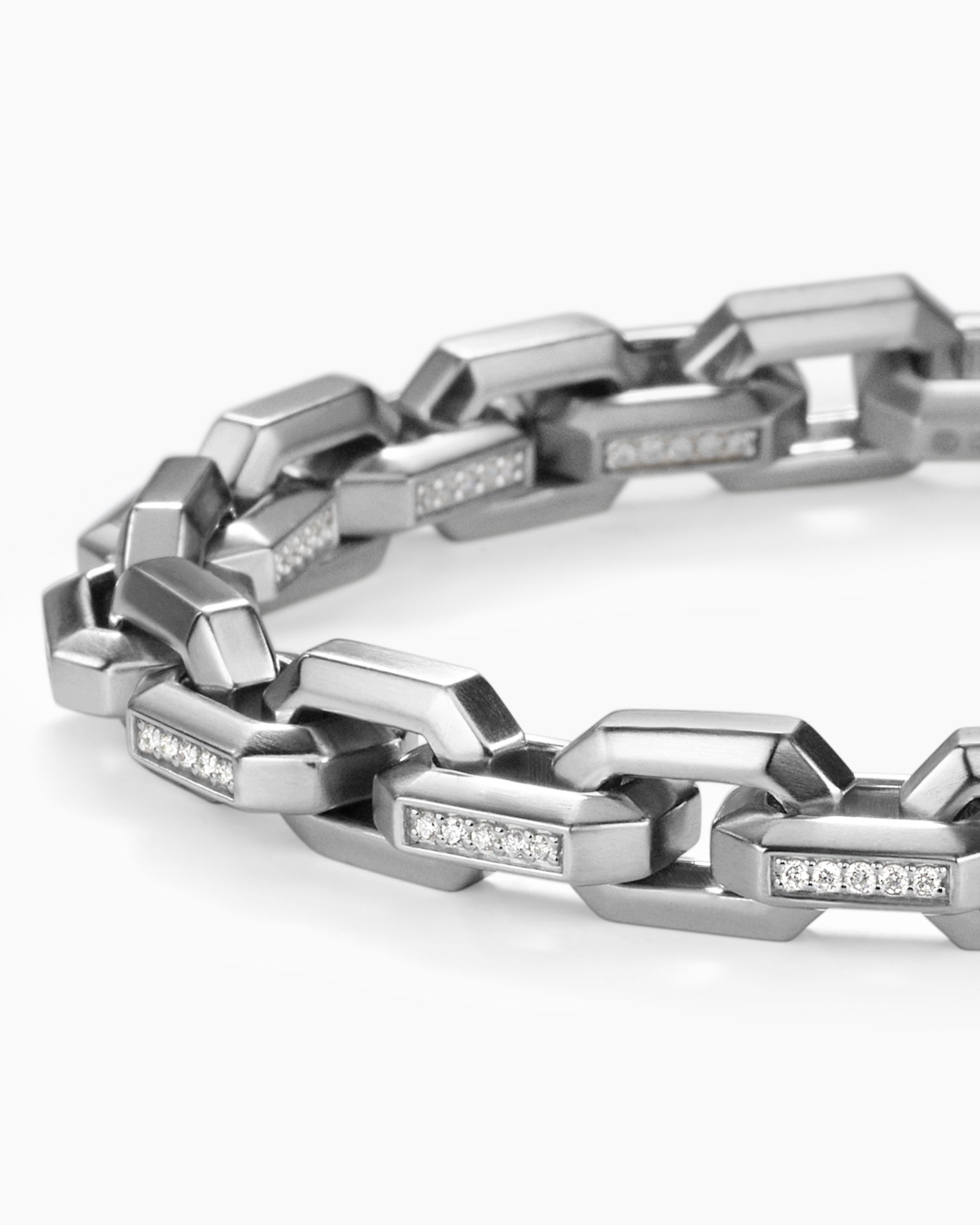 Streamline Heirloom Chain Link Bracelet in Platinum with Diamonds, 7.5mm - Image 7