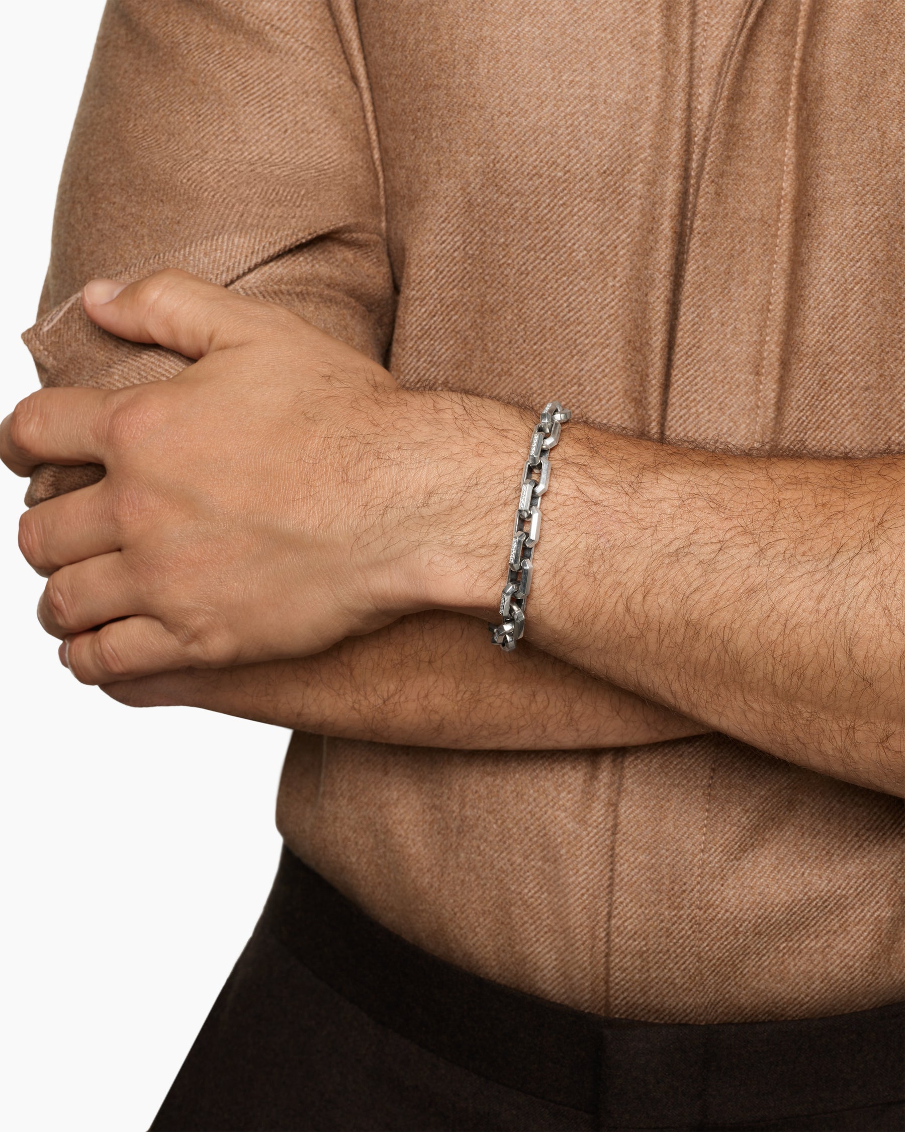 Alternative view of Streamline Heirloom Chain Link Bracelet in Sterling Silver with Diamonds, 7.5mm