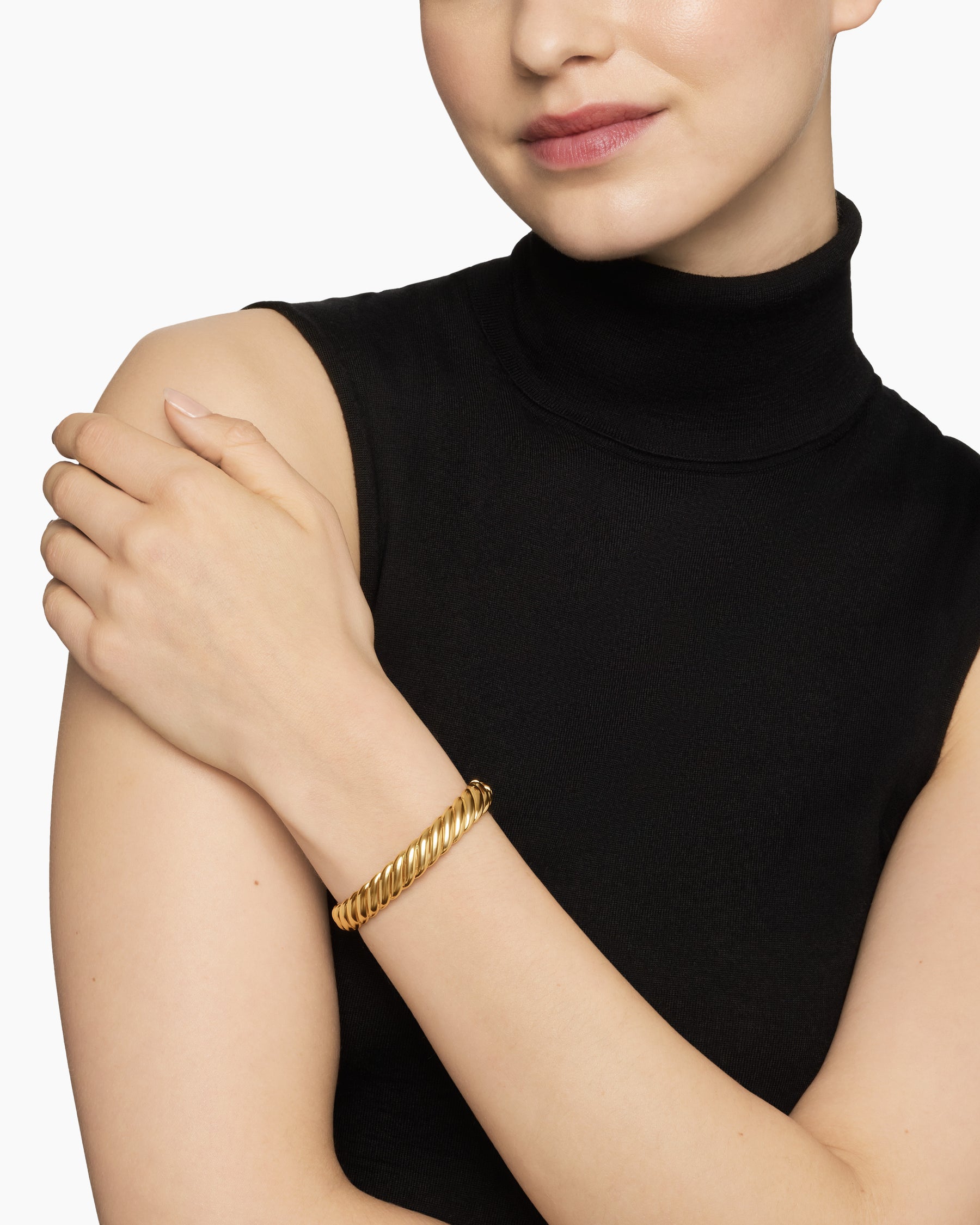 Alternative view of Sculpted Cable Bracelet in 18K Yellow Gold, 10mm