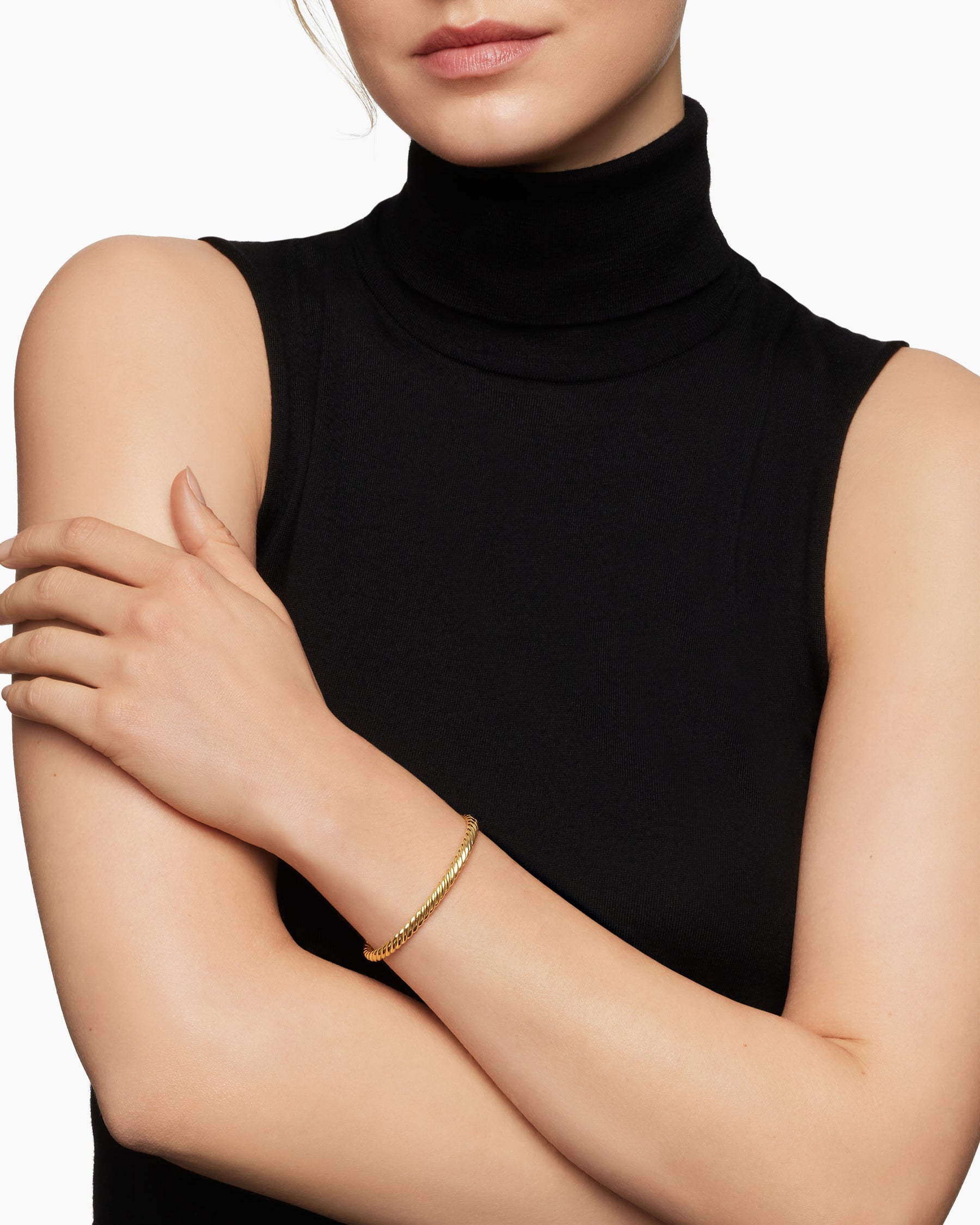 Modern Oval Cablespira Bracelet in 18K Yellow Gold, 4.5mm - Image 2