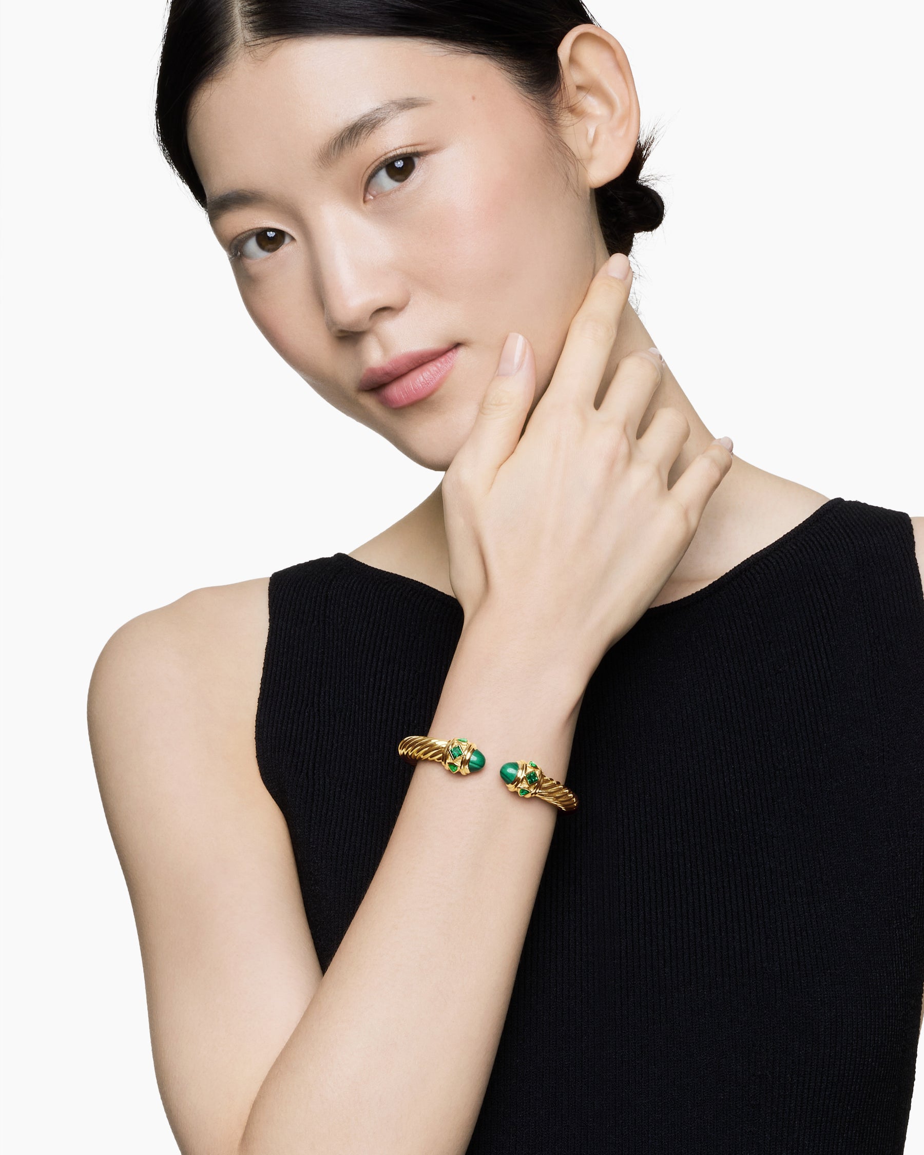Alternative view of Renaissance Cablespira Bracelet in 18K Yellow Gold with Malachite and Green Chrome Diopside, 9mm