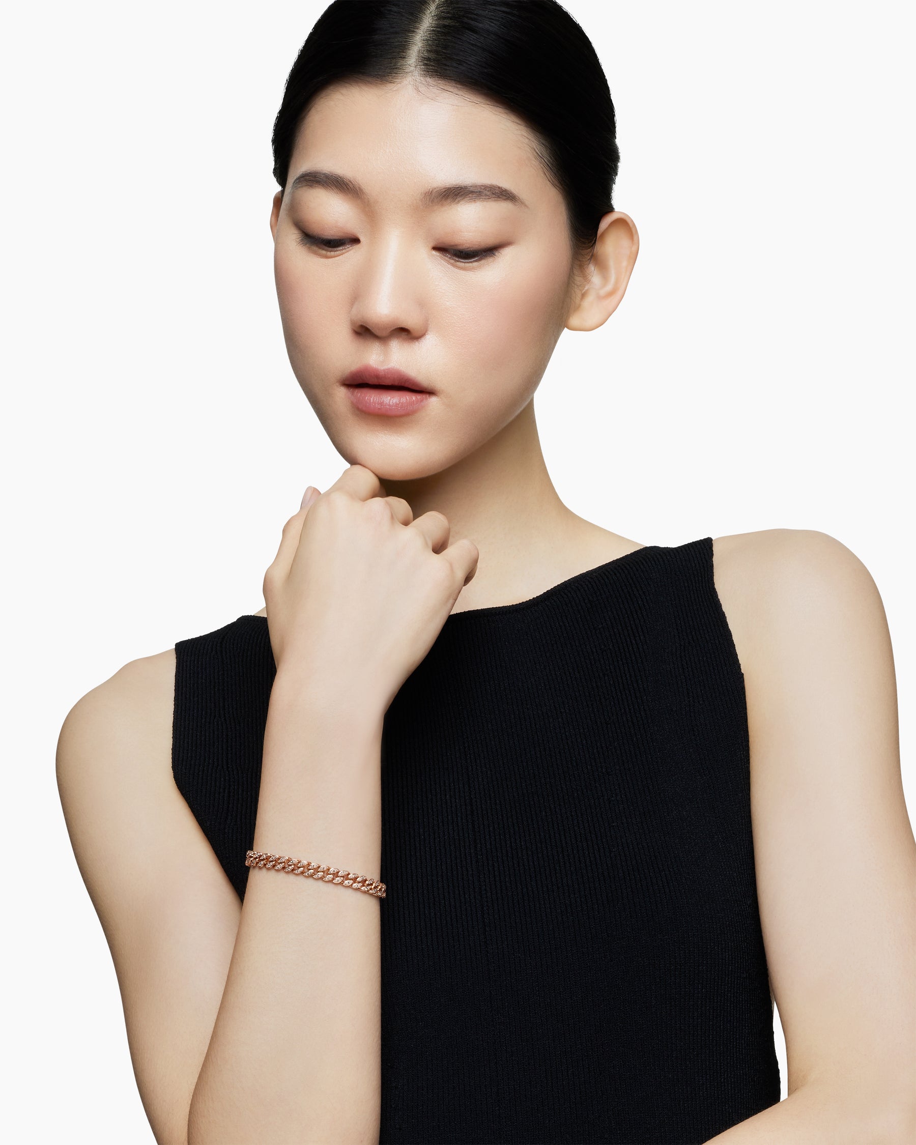 Curb Chain Bracelet in 18K Rose Gold with Diamonds, 7mm - Image 2