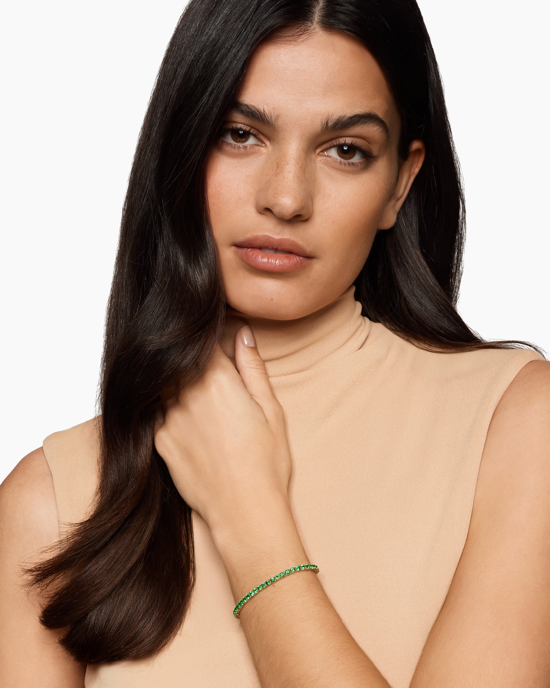 Alternative view of Tennis Bracelet in 18K Yellow Gold with Emeralds, 3mm