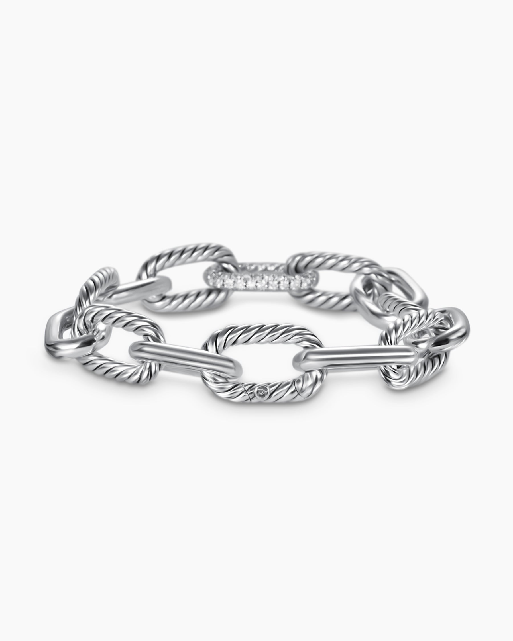 DY Madison Chain Bracelet in Sterling Silver with Diamonds, 11mm - Image 5
