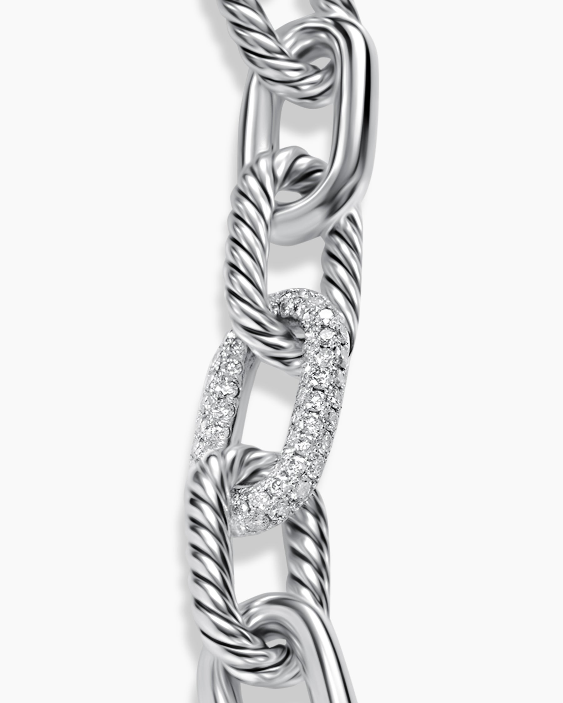 DY Madison Chain Bracelet in Sterling Silver with Diamonds, 11mm - Image 6