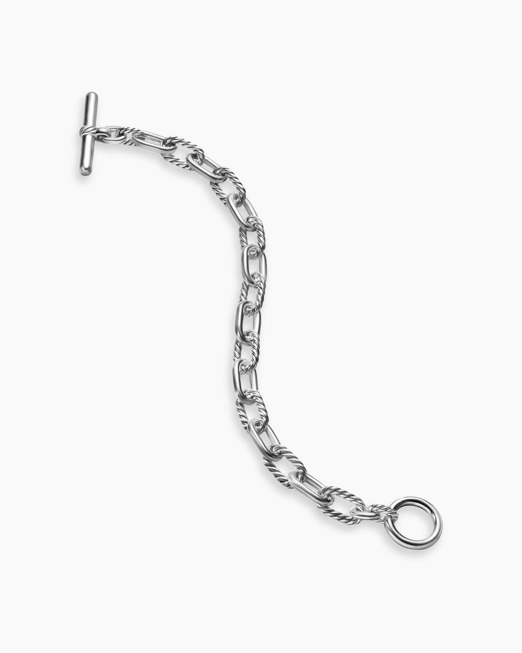 DY Madison Toggle Chain Bracelet in Sterling Silver, 8.5mm - Image 4