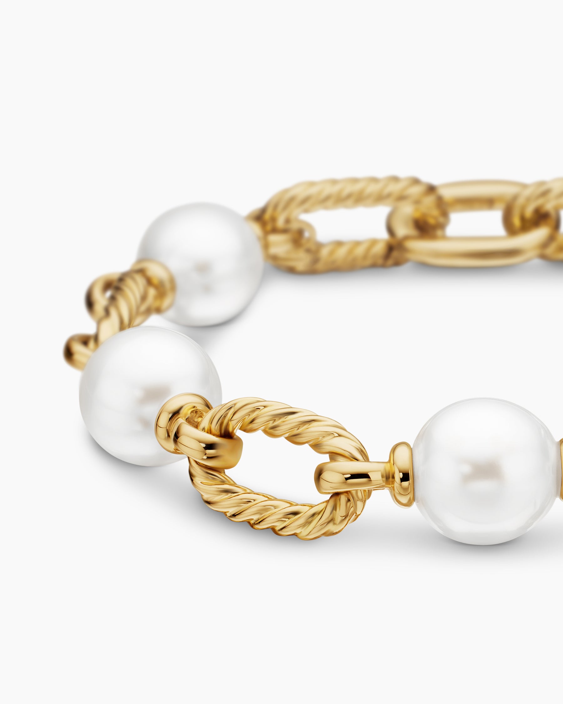 DY Madison Pearl Chain Bracelet in 18K Yellow Gold with Pearls, 11mm - Image 7