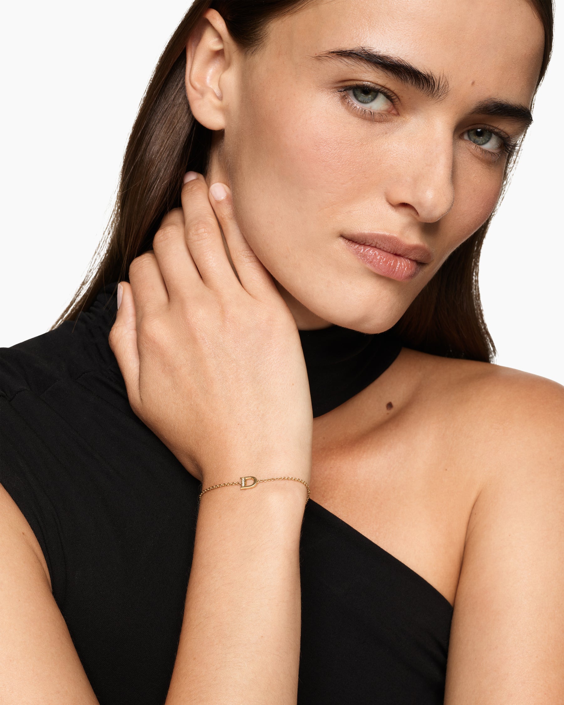 Alternative view of Petite Pavé Initial Chain Bracelet in 18K Yellow Gold with Diamond D