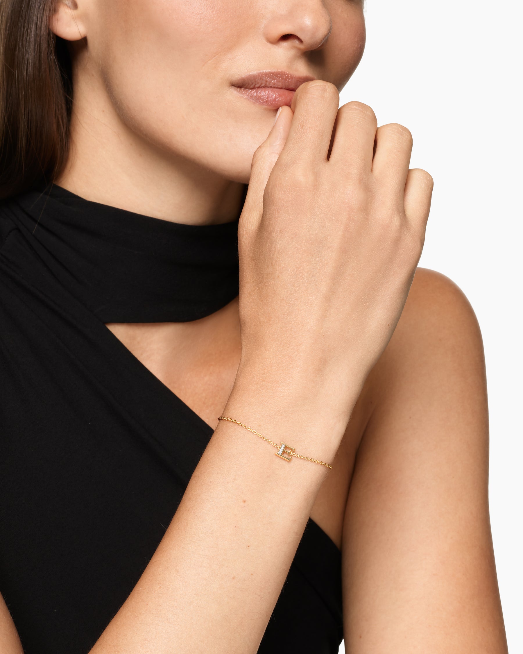 Alternative view of Petite Pavé Initial Chain Bracelet in 18K Yellow Gold with Diamond E