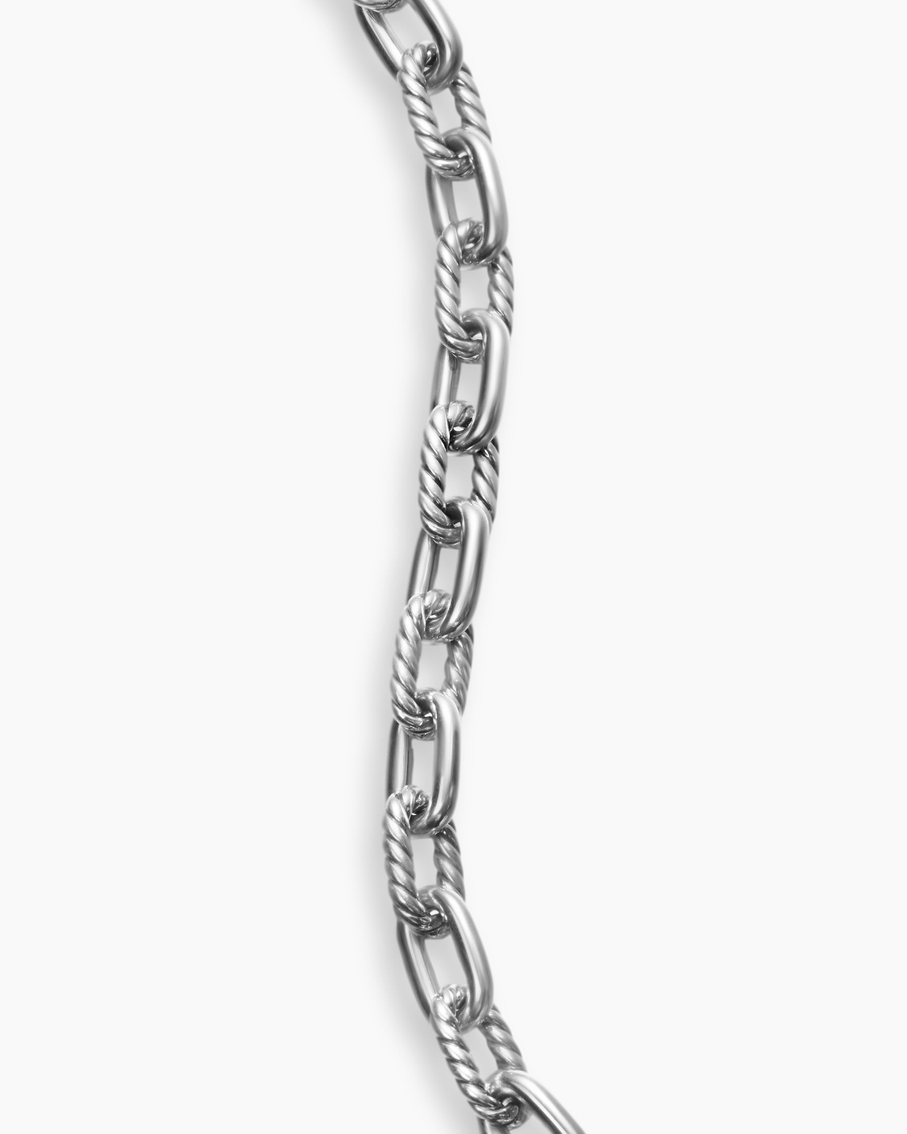 DY Madison Toggle Chain Bracelet in Sterling Silver, 5.5mm - Image 6
