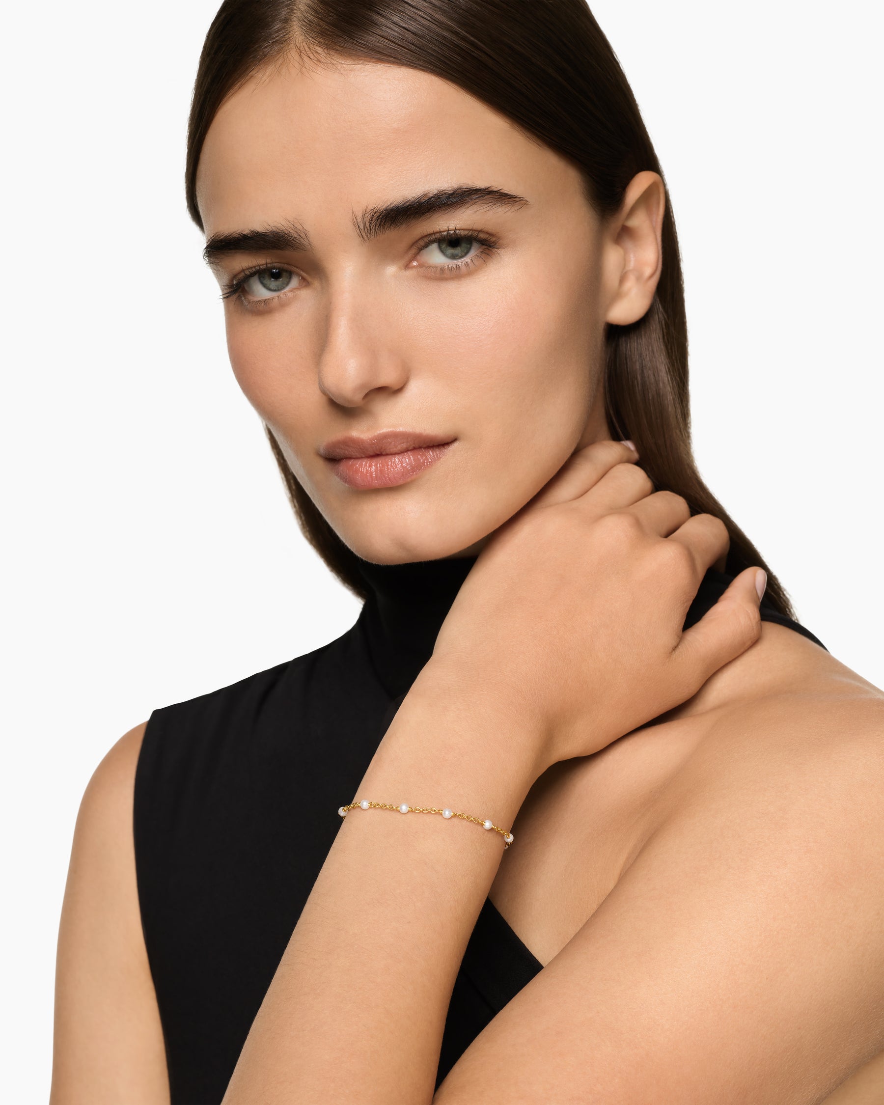 Alternative view of Pearl Classics Toggle Chain Bracelet in 18K Yellow Gold, 4.5mm