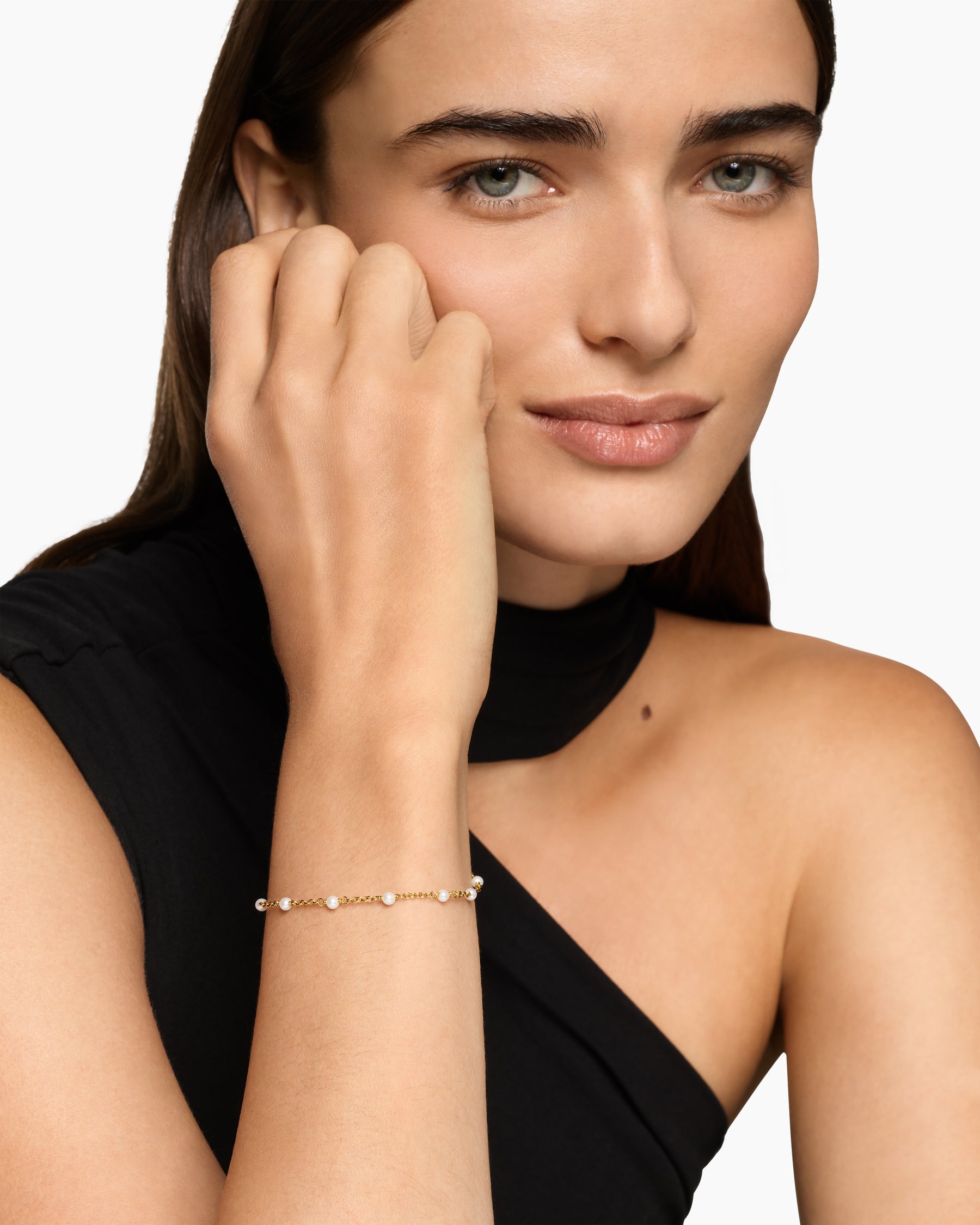 Alternative view of Pearl Classics Station Bracelet in 18K Yellow Gold, 3.5mm