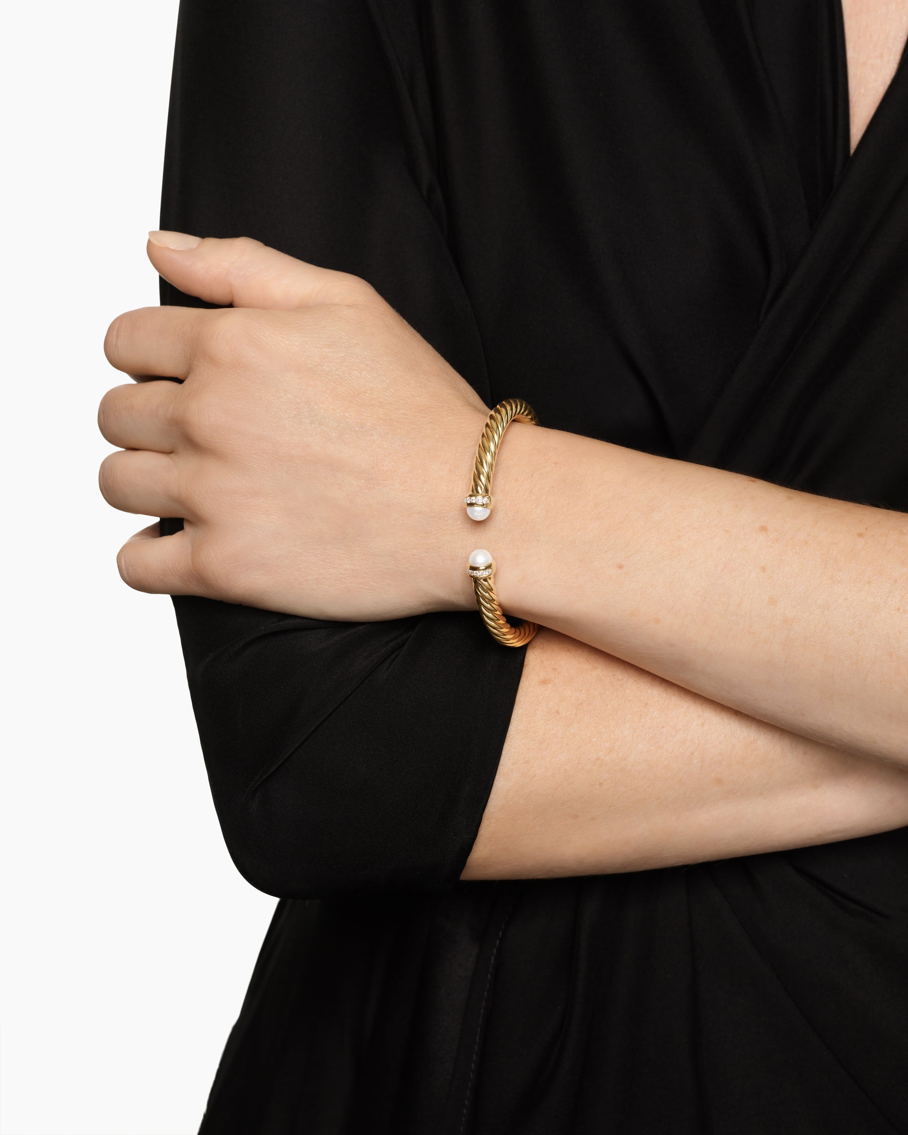Alternative view of Cablespira Flex Bracelet in 18K Yellow Gold with Pearls and Diamonds, 6mm