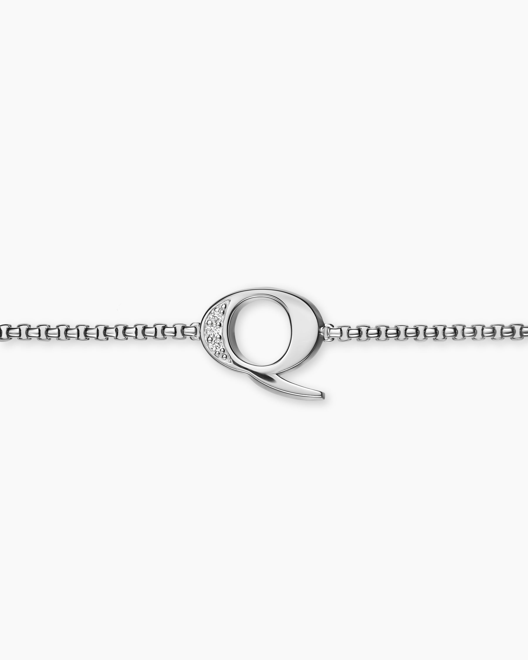 Petite Initial Chain Bracelet in Sterling Silver with Diamond Q - Image 3