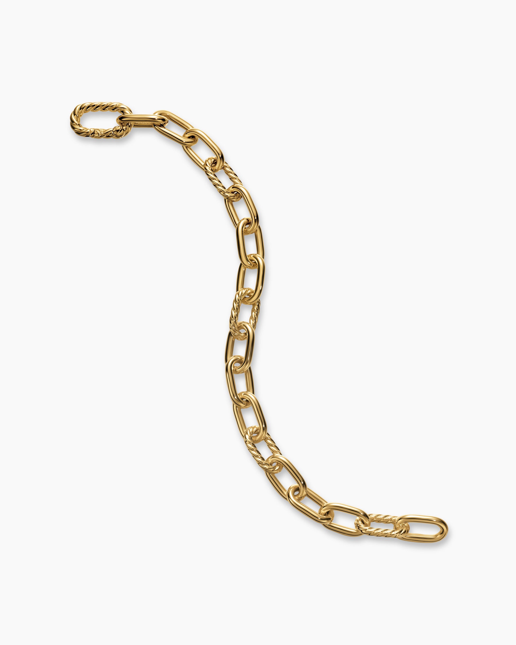 DY Madison Chain Bracelet in 18K Yellow Gold, 8.5mm - Image 3