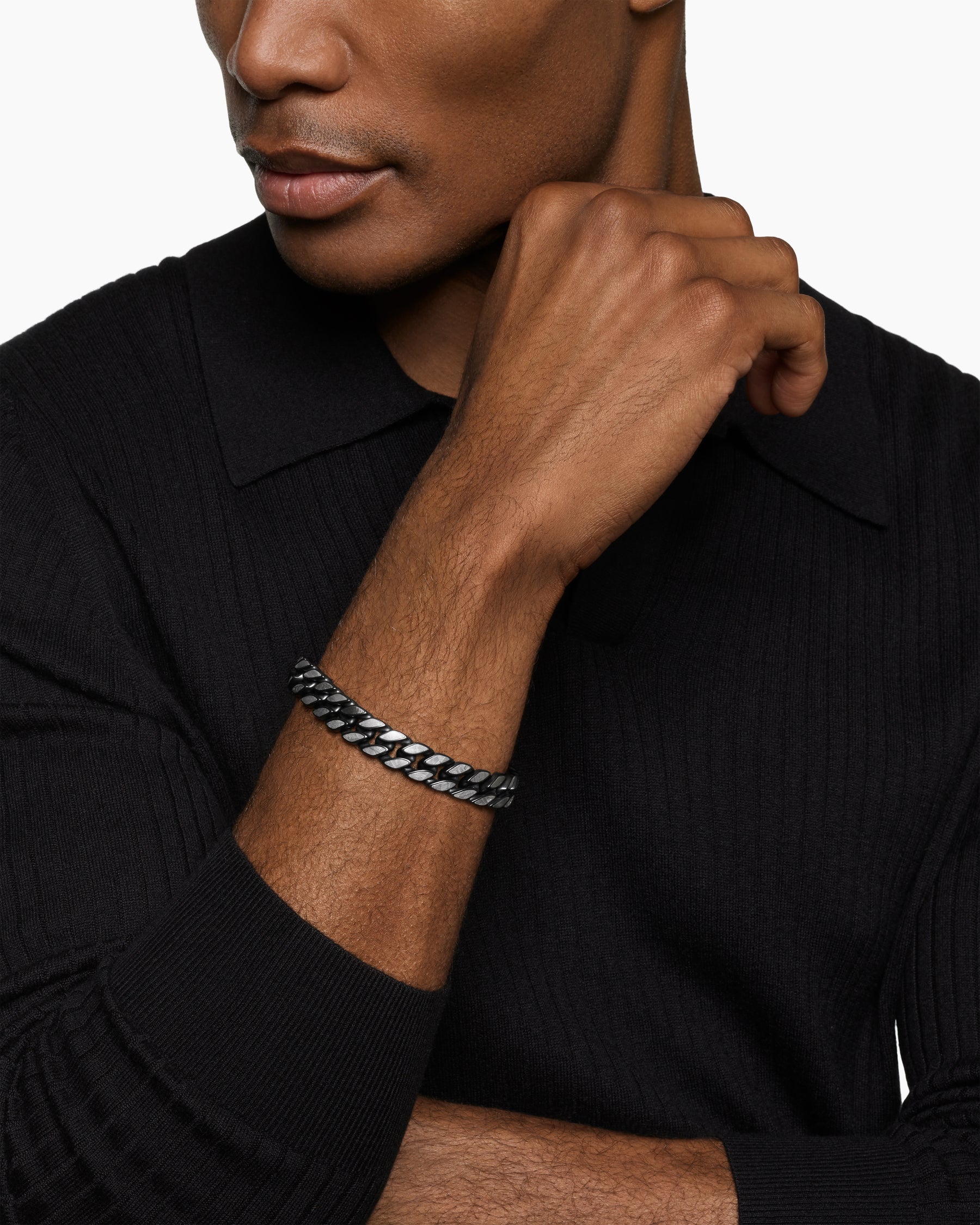 Alternative view of Curb Chain Bracelet in Black Titanium with Meteorite, 11.5mm