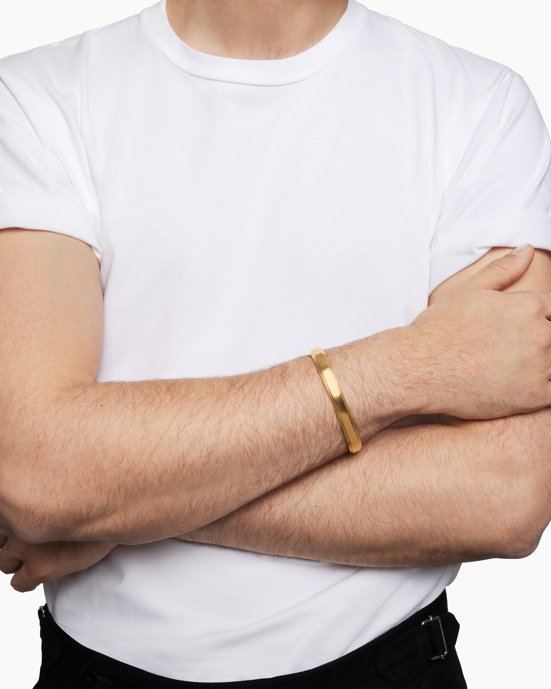 Streamline Bangle Bracelet in 18K Yellow Gold, 9mm - Image 7