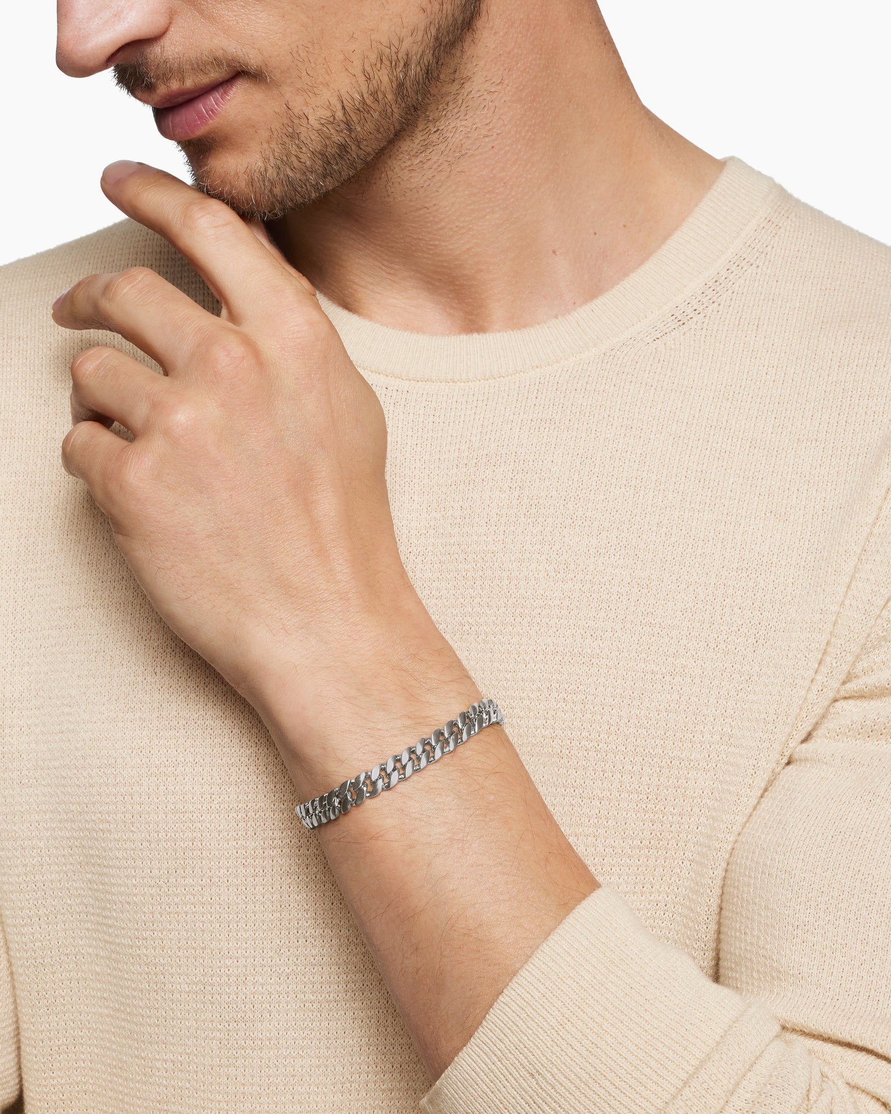 Curb Chain Bracelet in Sterling Silver, 8mm - Image 8
