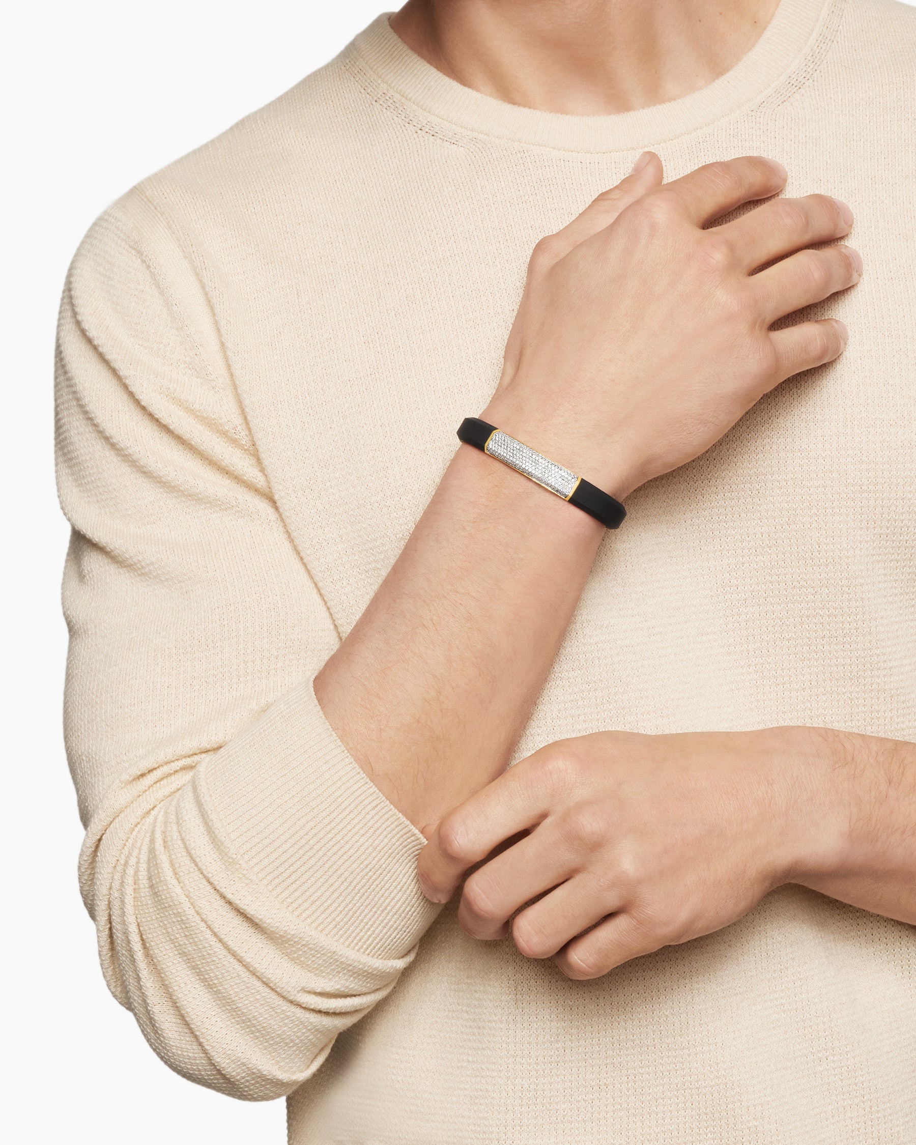 Alternative view of Streamline ID Bracelet in Black Rubber with Diamonds and 18K Yellow Gold, 10mm