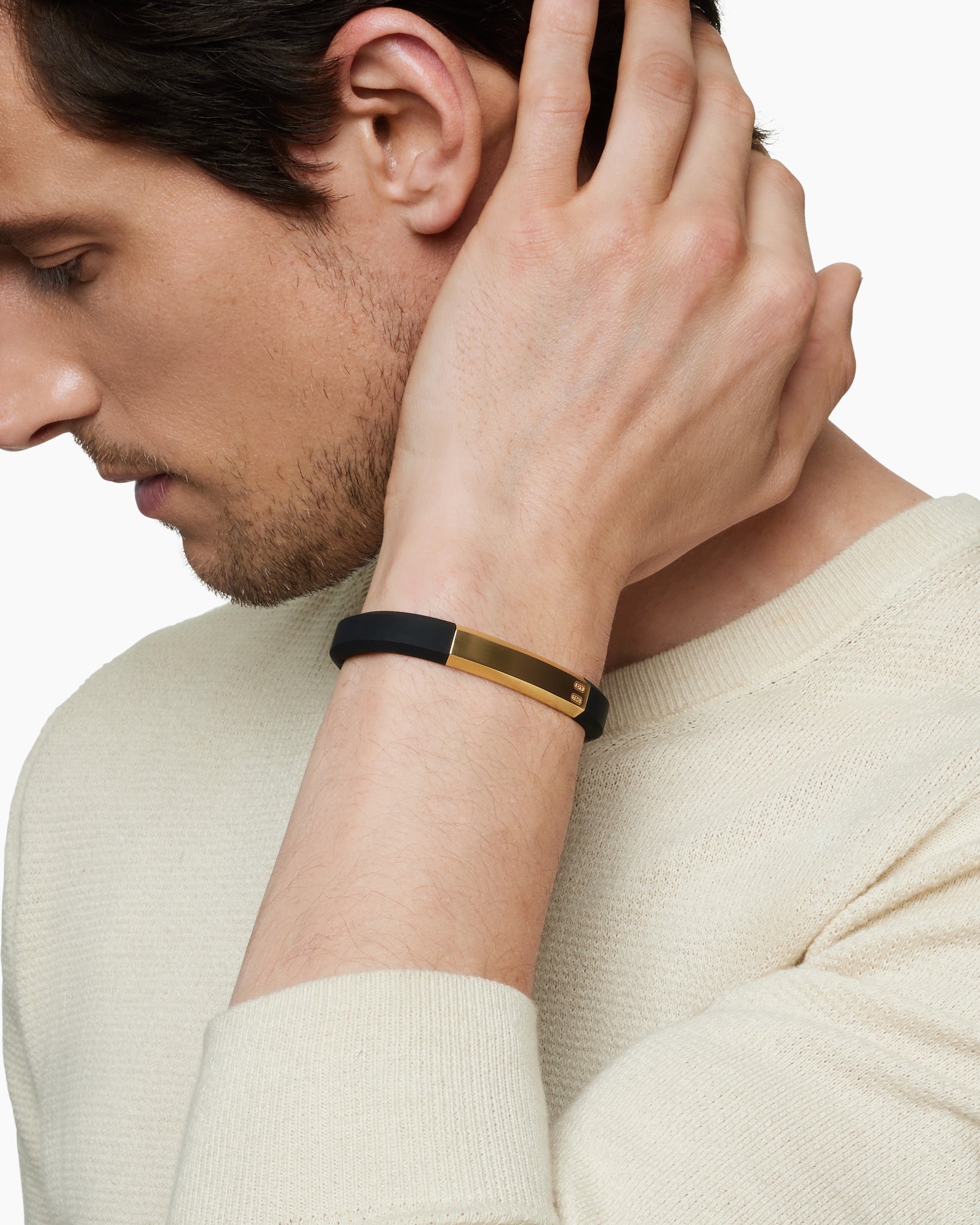 Alternative view of Streamline ID Bracelet in Black Rubber with 18K Yellow Gold, 10mm