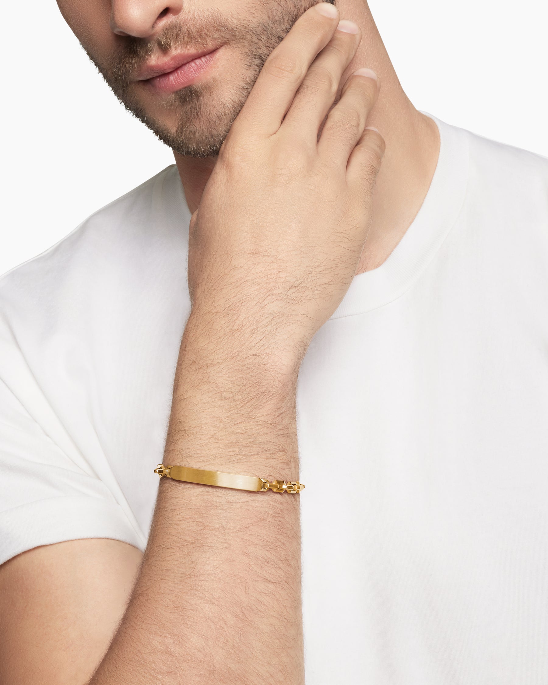 Alternative view of Streamline ID Bracelet in 18K Yellow Gold, 6.8mm