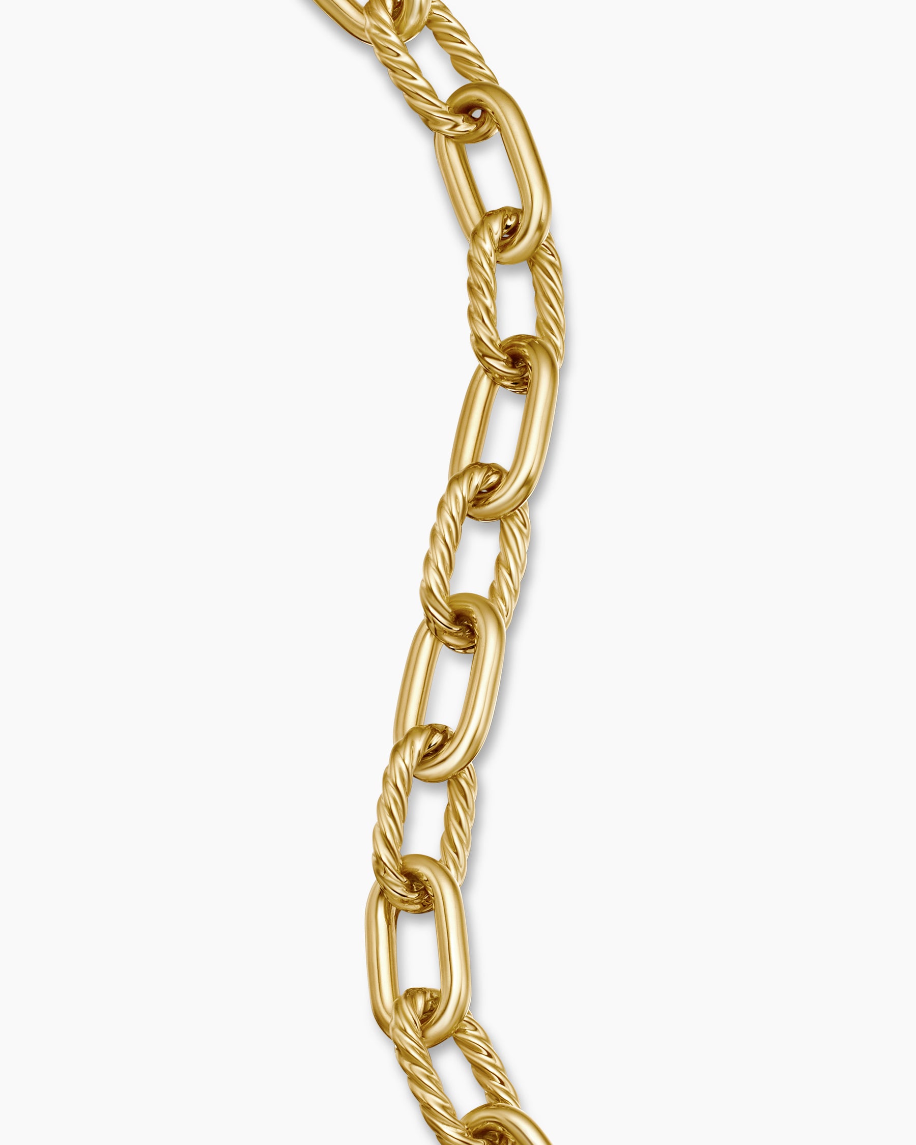 DY Madison Chain Bracelet in 18K Yellow Gold, 8.5mm - Image 6