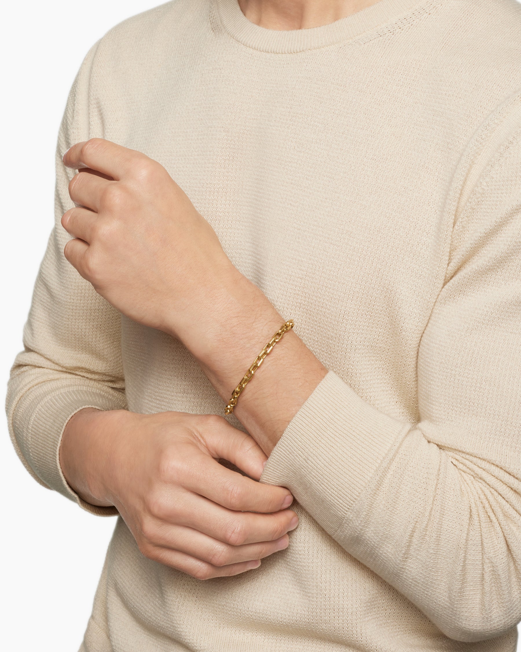 Alternative view of Streamline Link Bracelet in 18K Yellow Gold, 5.5mm