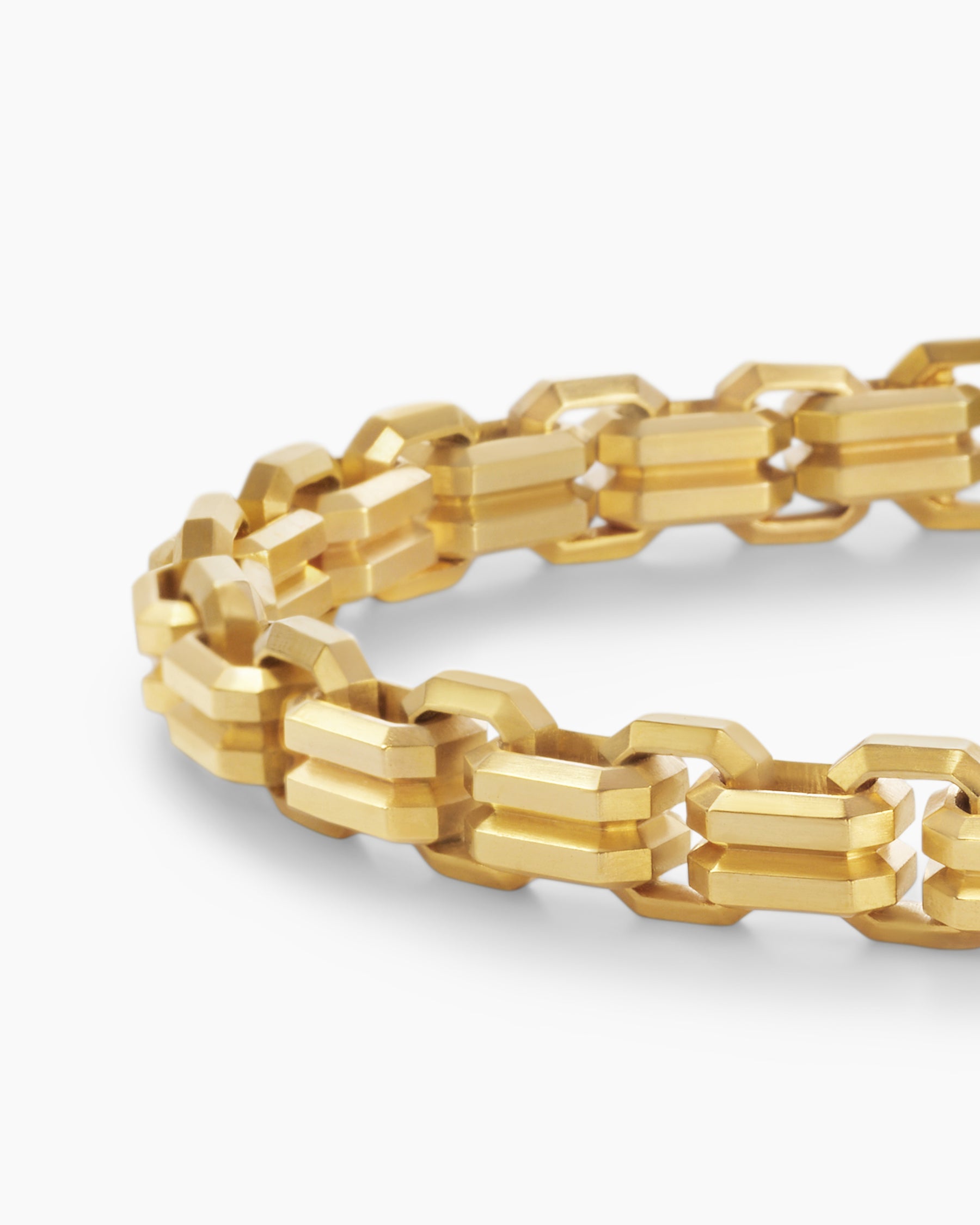 Streamline Double Link Bracelet in 18K Yellow Gold, 8mm - Image 6