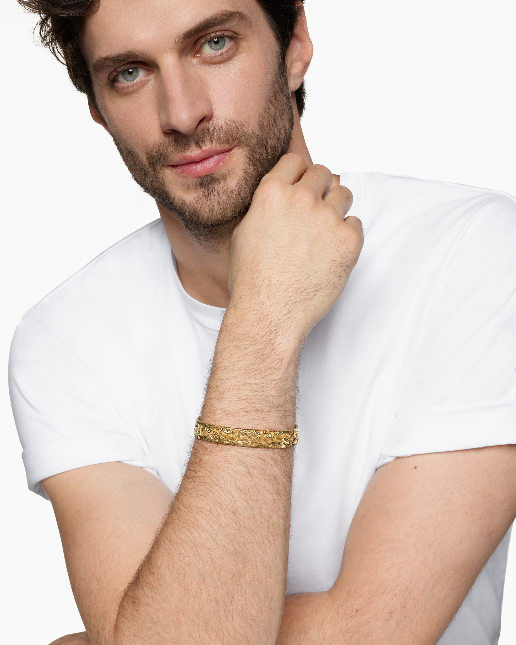 Alternative view of Waves Cuff Bracelet in 18K Yellow Gold, 12mm