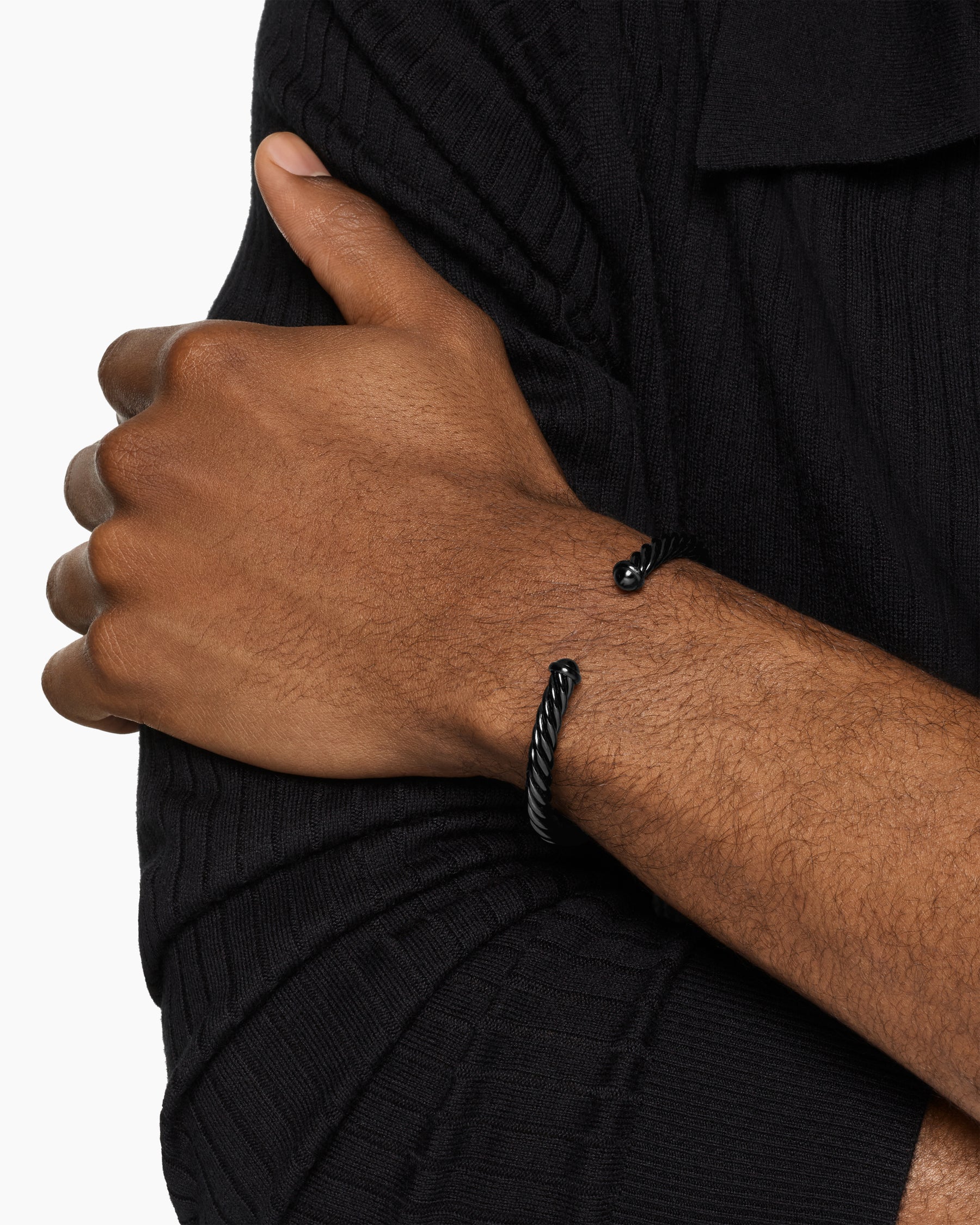 Alternative view of Cable Cuff Bracelet in Black Aluminum, 6mm