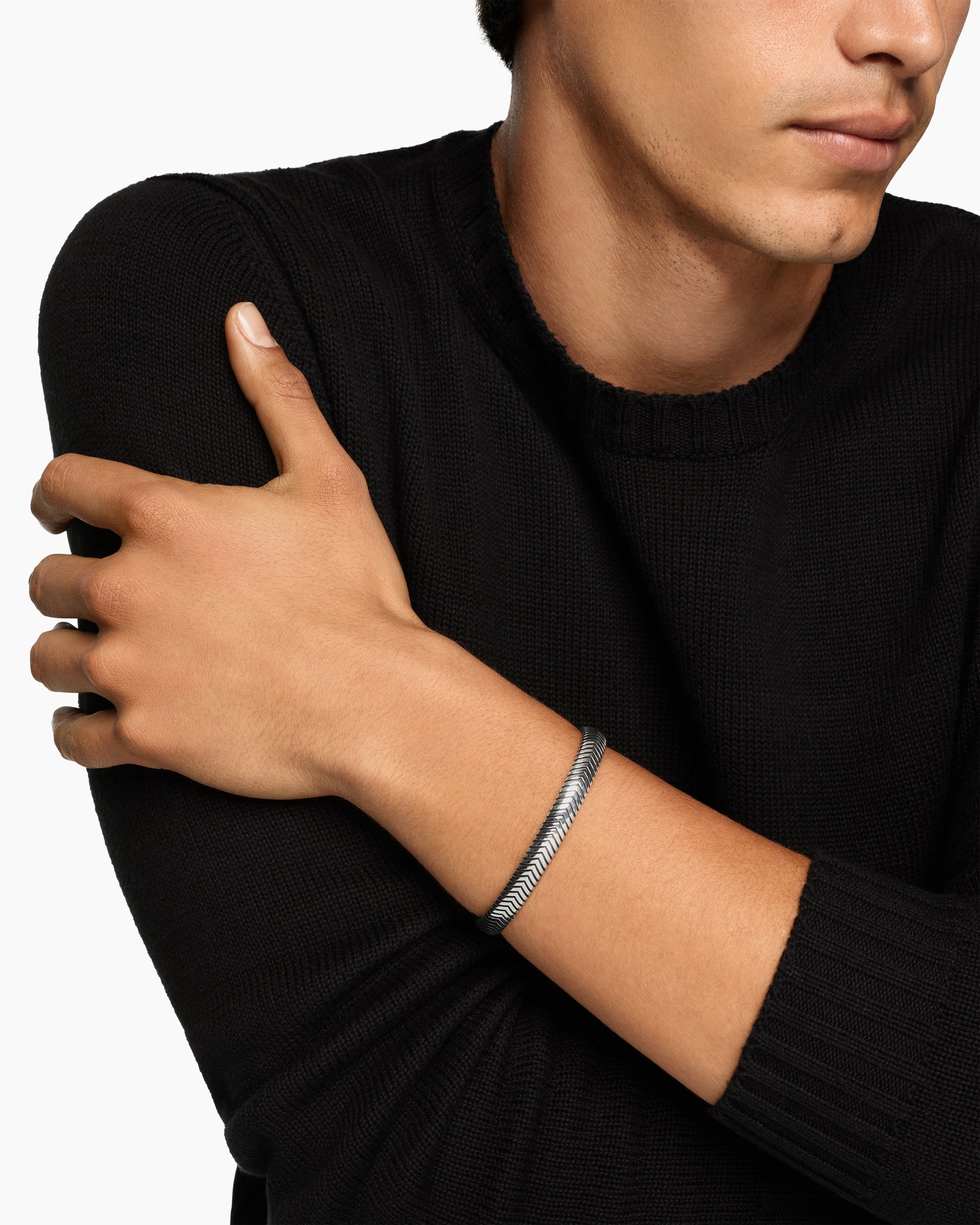 Alternative view of Chevron Cuff Bracelet in Sterling Silver, 8mm