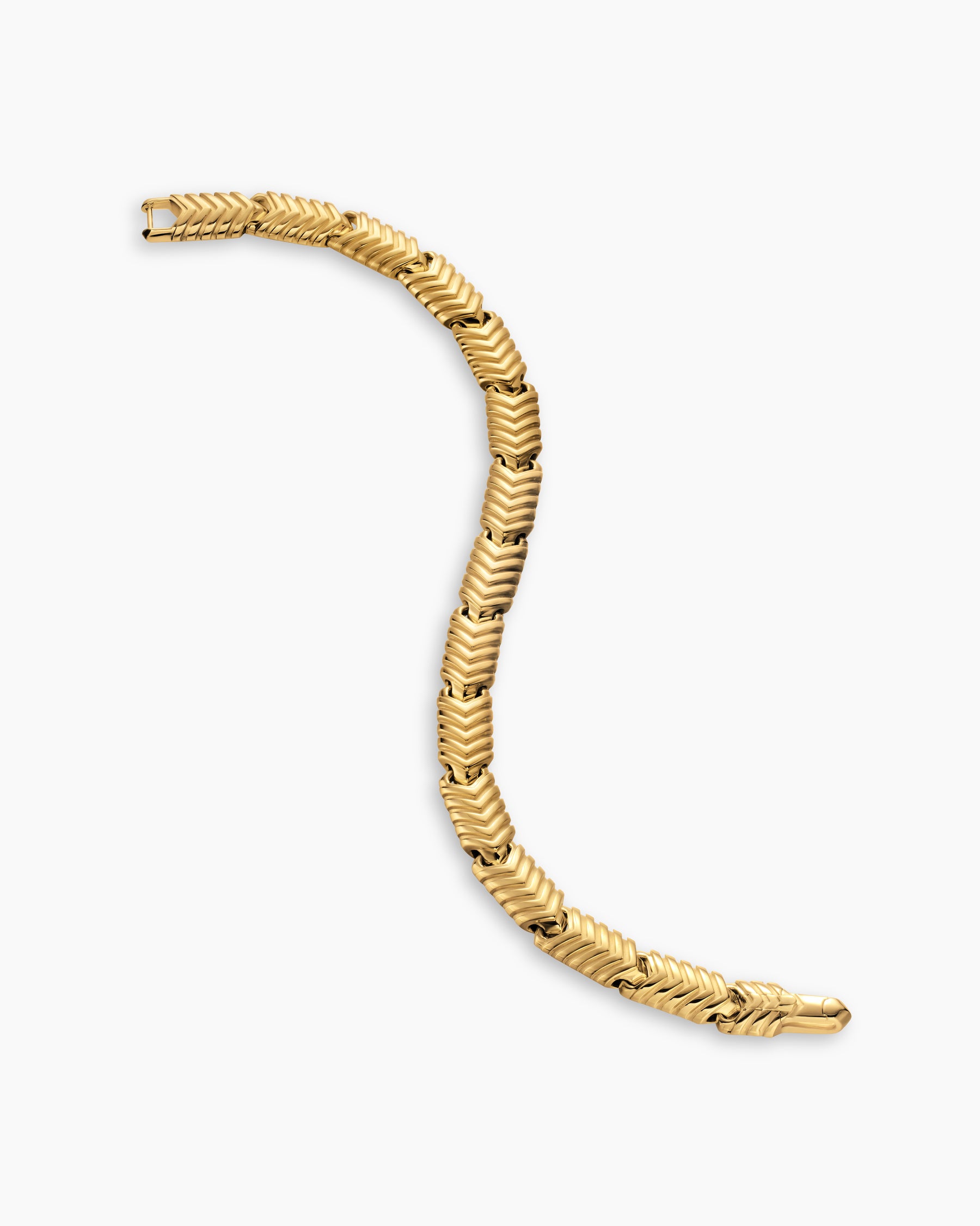 Chevron Link Bracelet in 18K Yellow Gold, 7.6mm - Image 4