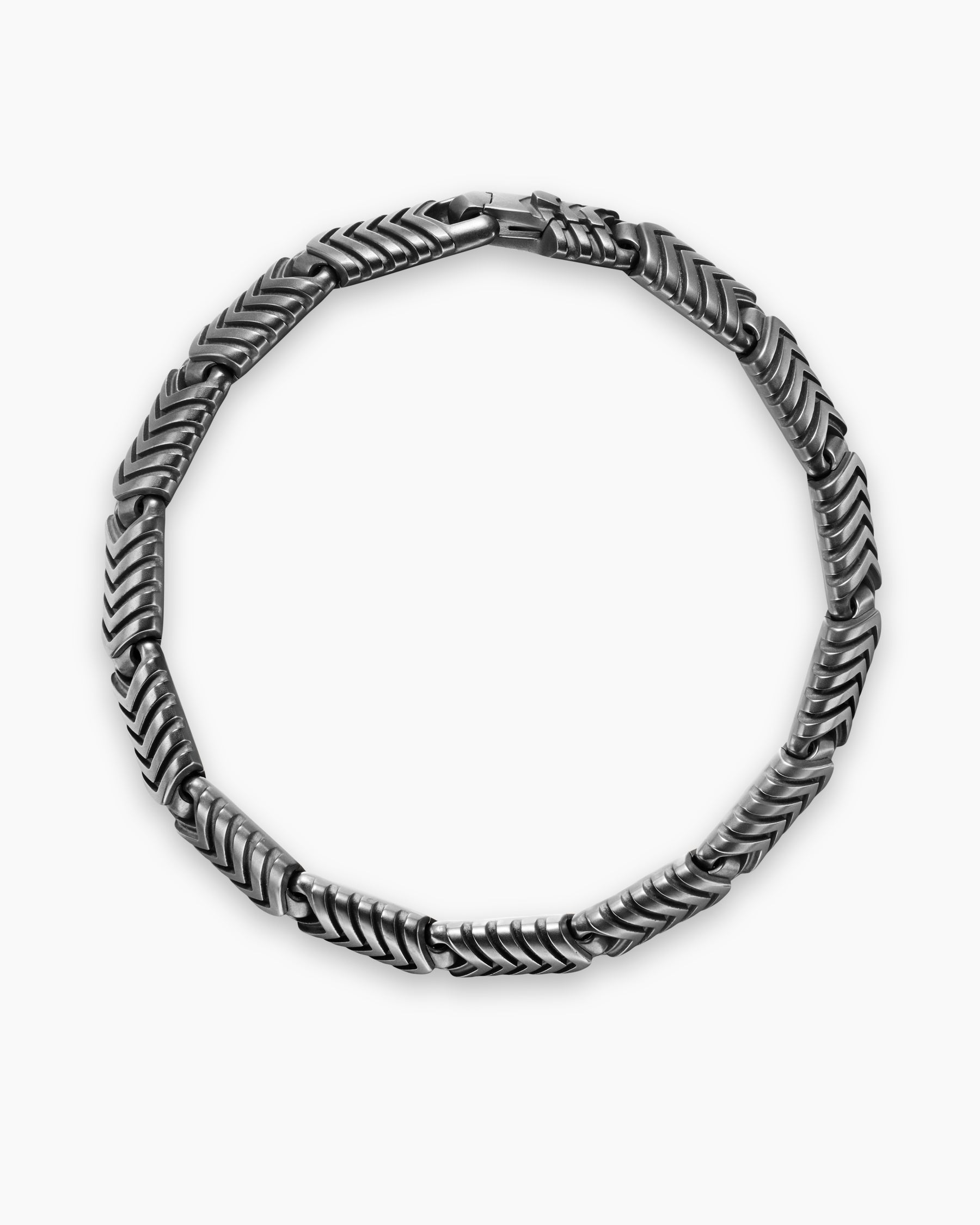 Chevron Link Bracelet in Anthracite Titanium, 7.6mm - Image 3