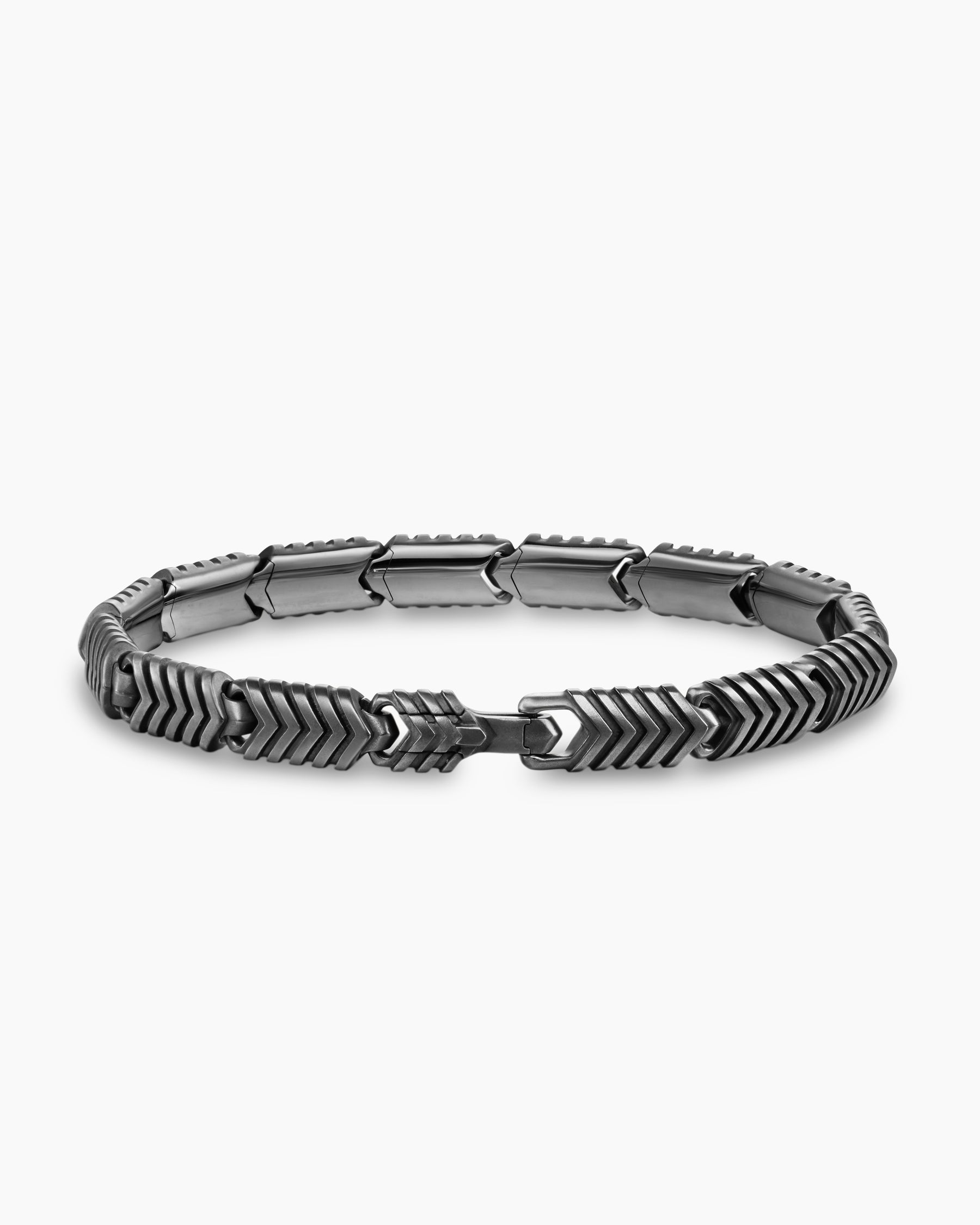 Chevron Link Bracelet in Anthracite Titanium, 7.6mm - Image 5