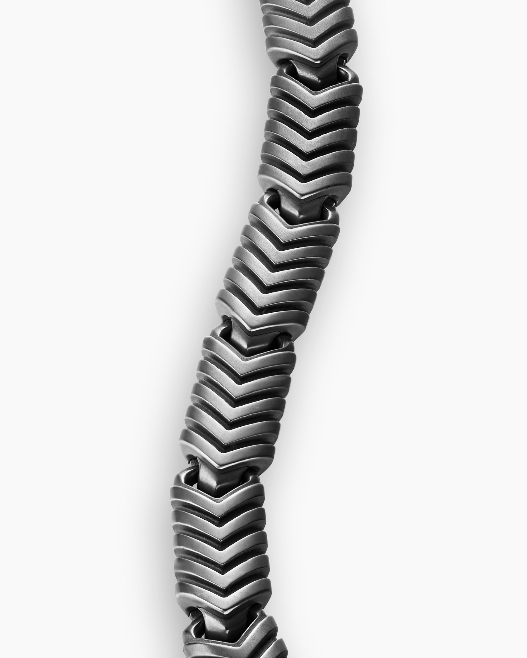 Chevron Link Bracelet in Anthracite Titanium, 7.6mm - Image 6