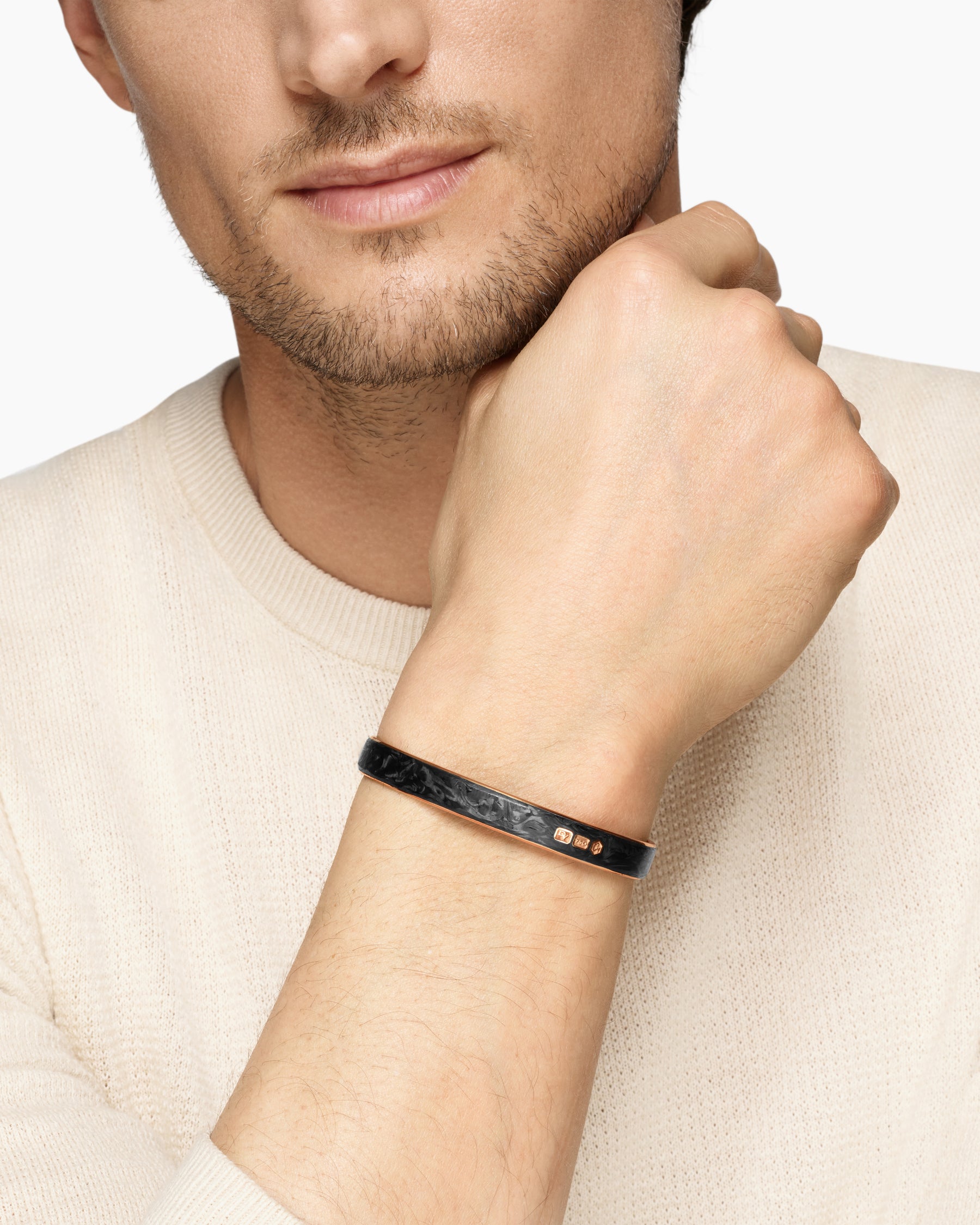 Alternative view of Streamline Cuff Bracelet in 18K Rose Gold with Forged Carbon, 9mm