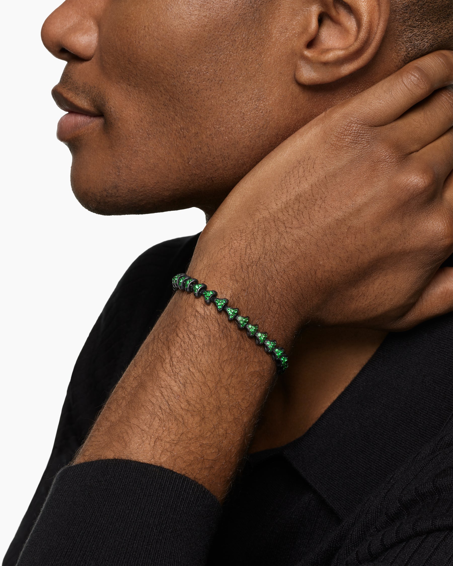 Alternative view of Armory Link Bracelet in Black Titanium with Tsavorites, 7.5mm