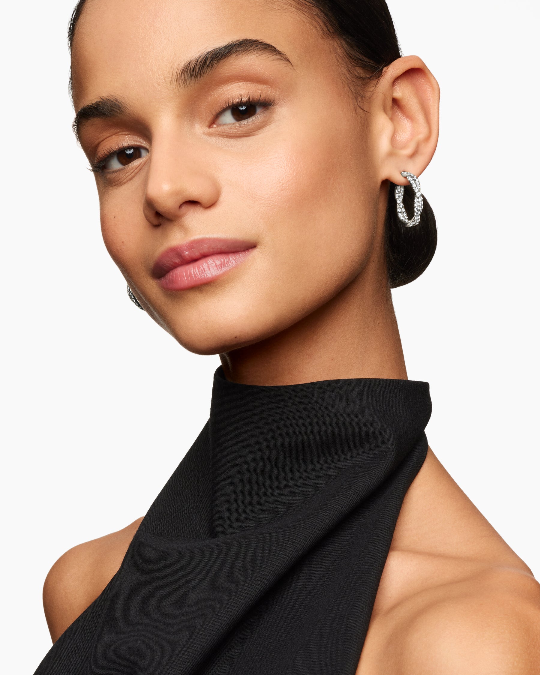 Alternative view of Floating Diamonds Hoop Earrings in White Gold