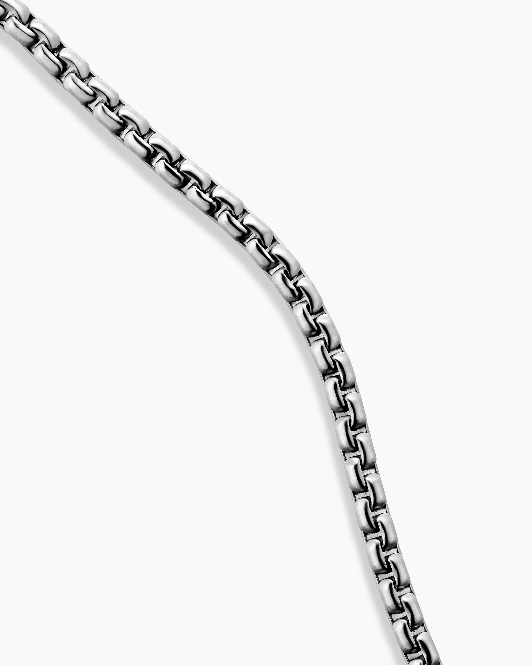 Box Chain Necklace in Platinum, 2.7mm - Image 3