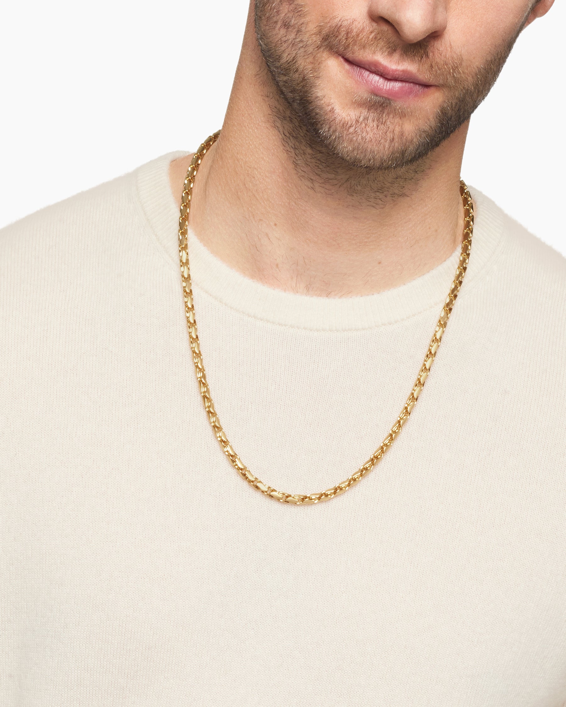Alternative view of Fluted Chain Necklace in 18K Yellow Gold, 5mm