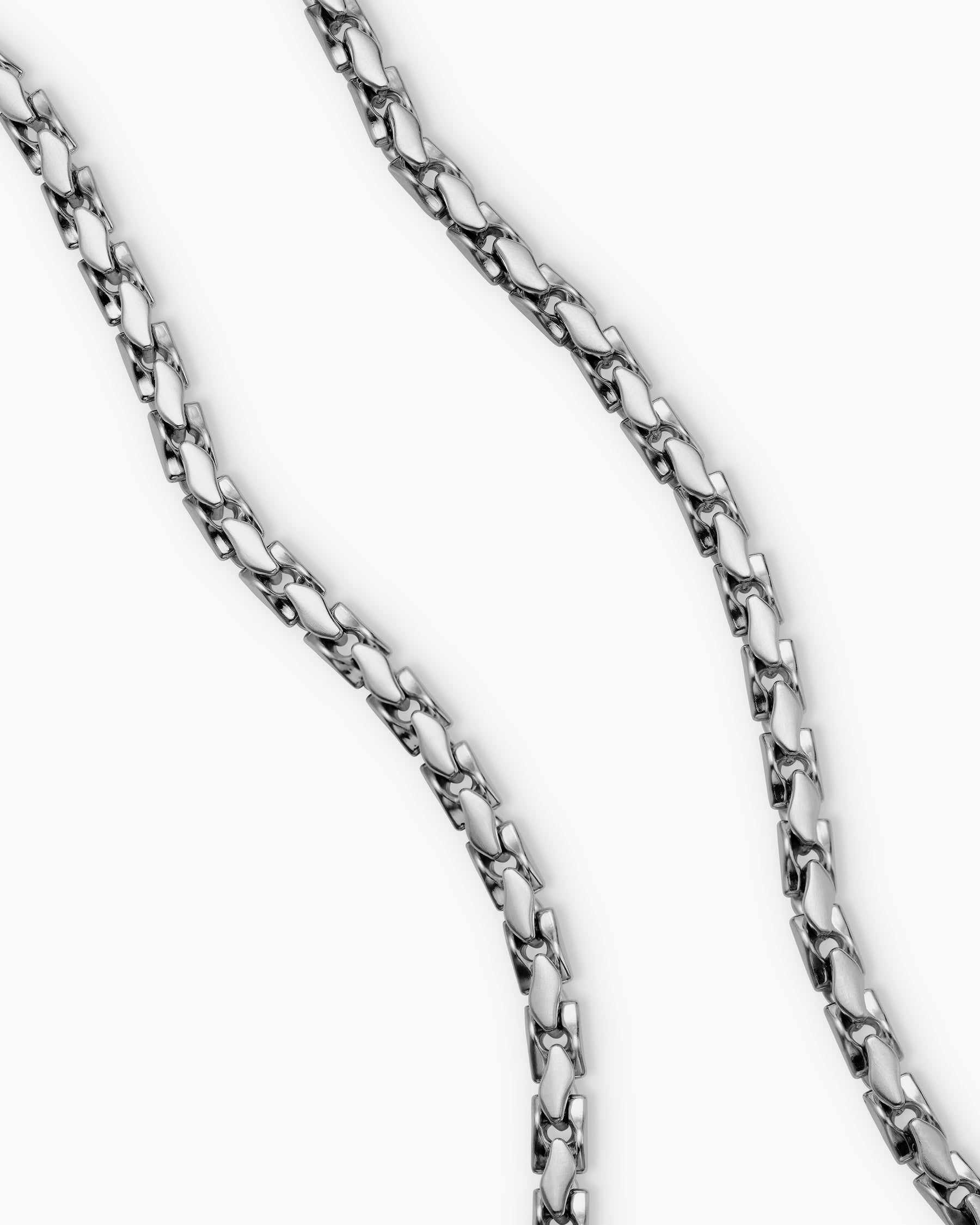 Fluted Chain Necklace in Sterling Silver, 5mm - Image 3