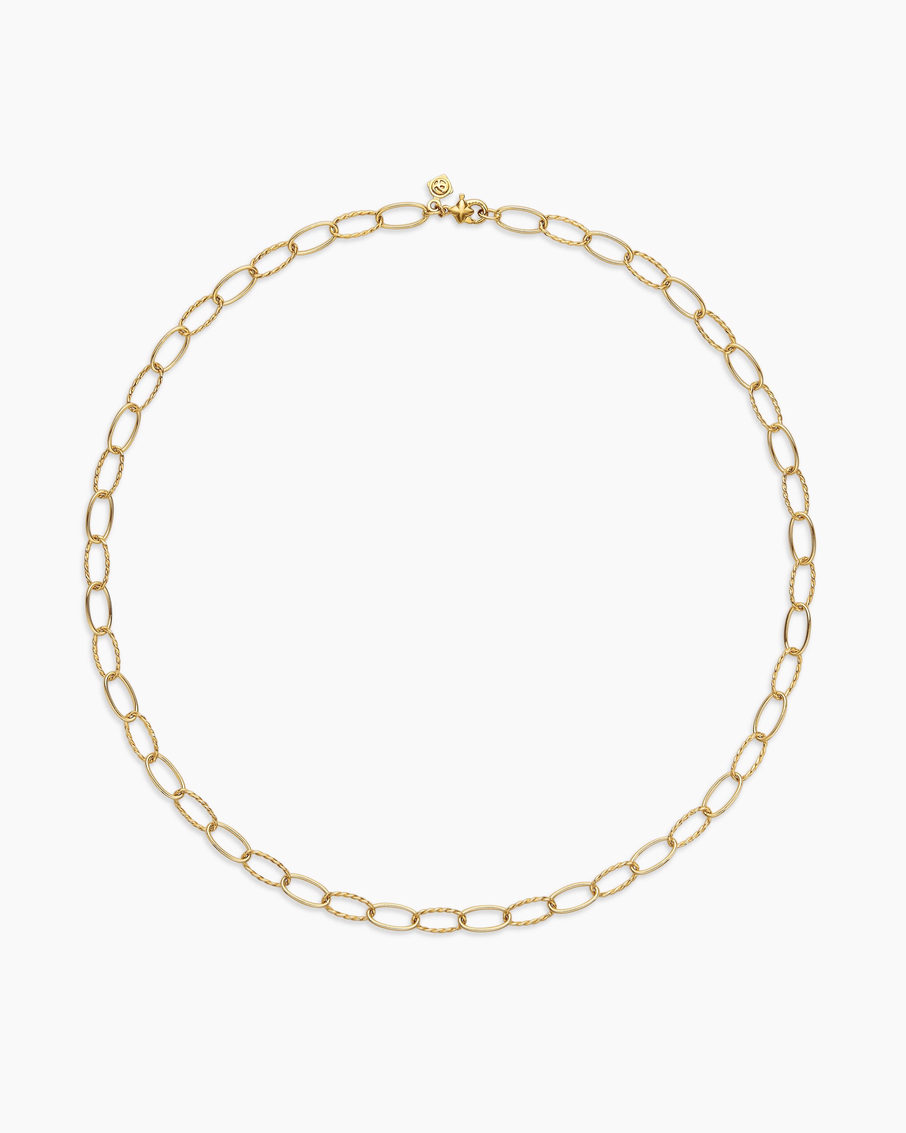 Elongated Oval Link Necklace in 18K Yellow Gold, 6mm - Image 4