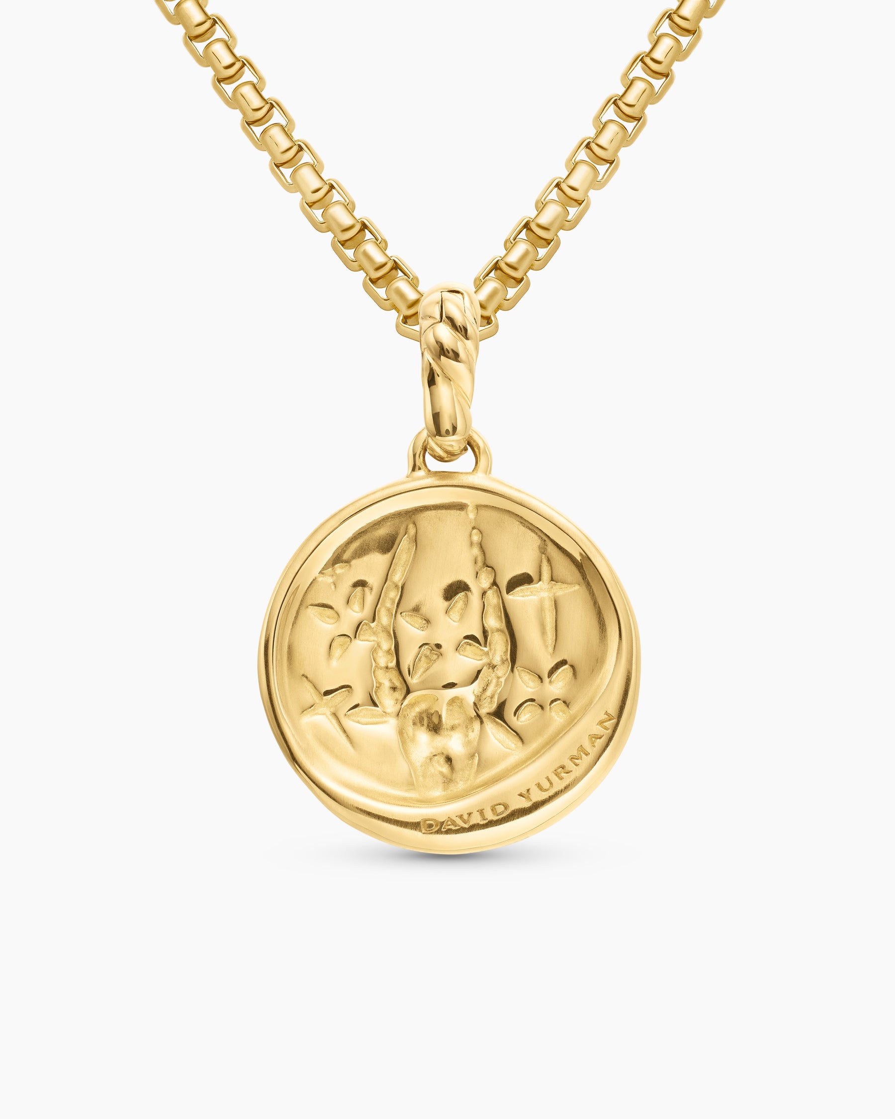 Capricorn Amulet in 18K Yellow Gold with Diamonds, 19mm - Image 4