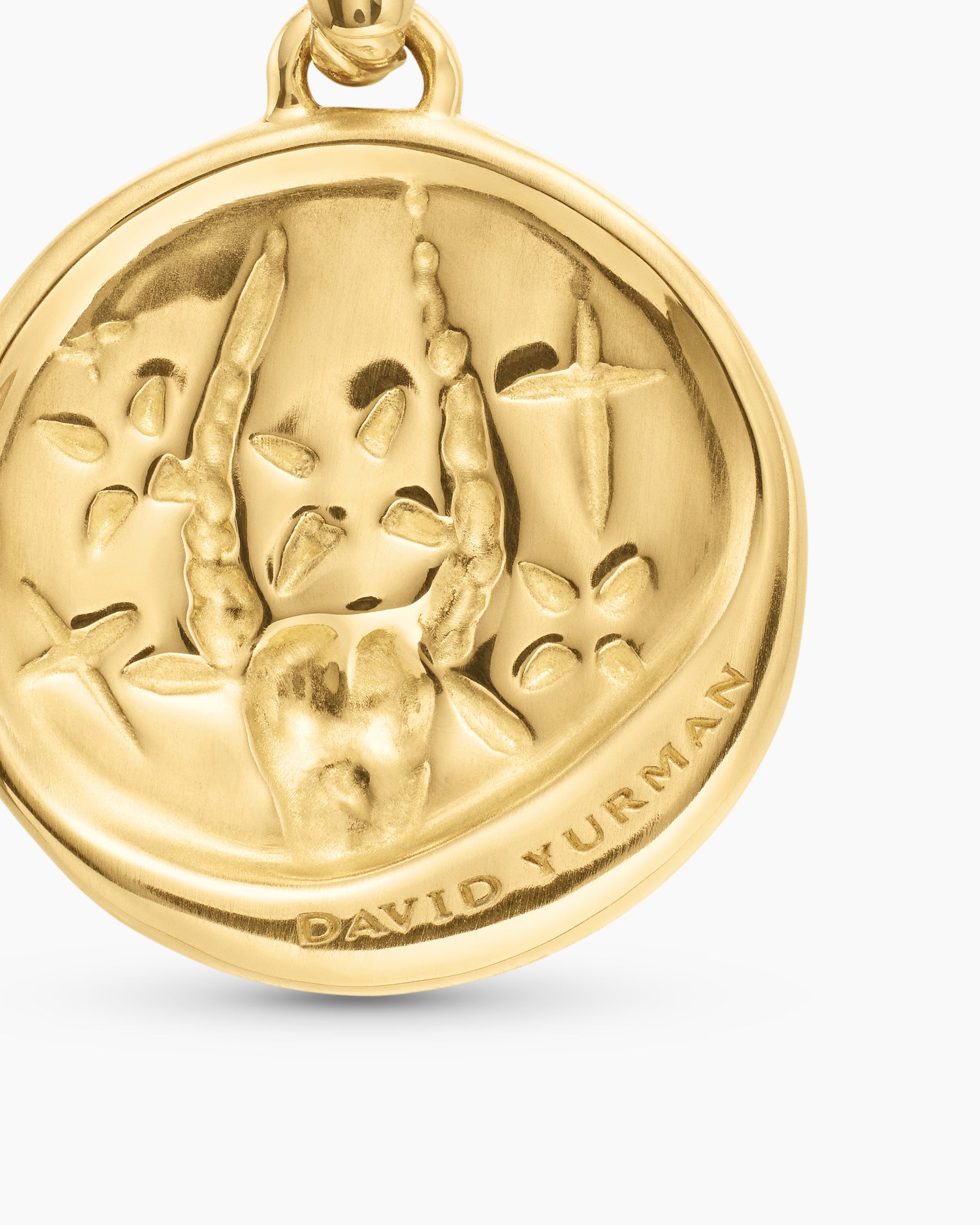 Capricorn Amulet in 18K Yellow Gold with Diamonds, 19mm - Image 6